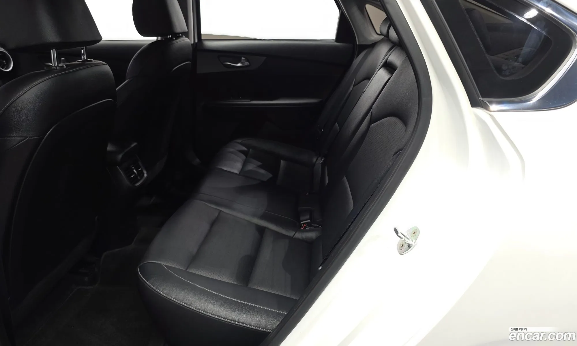 Kia K3 2018 KNAF341BEKA012072 — 22