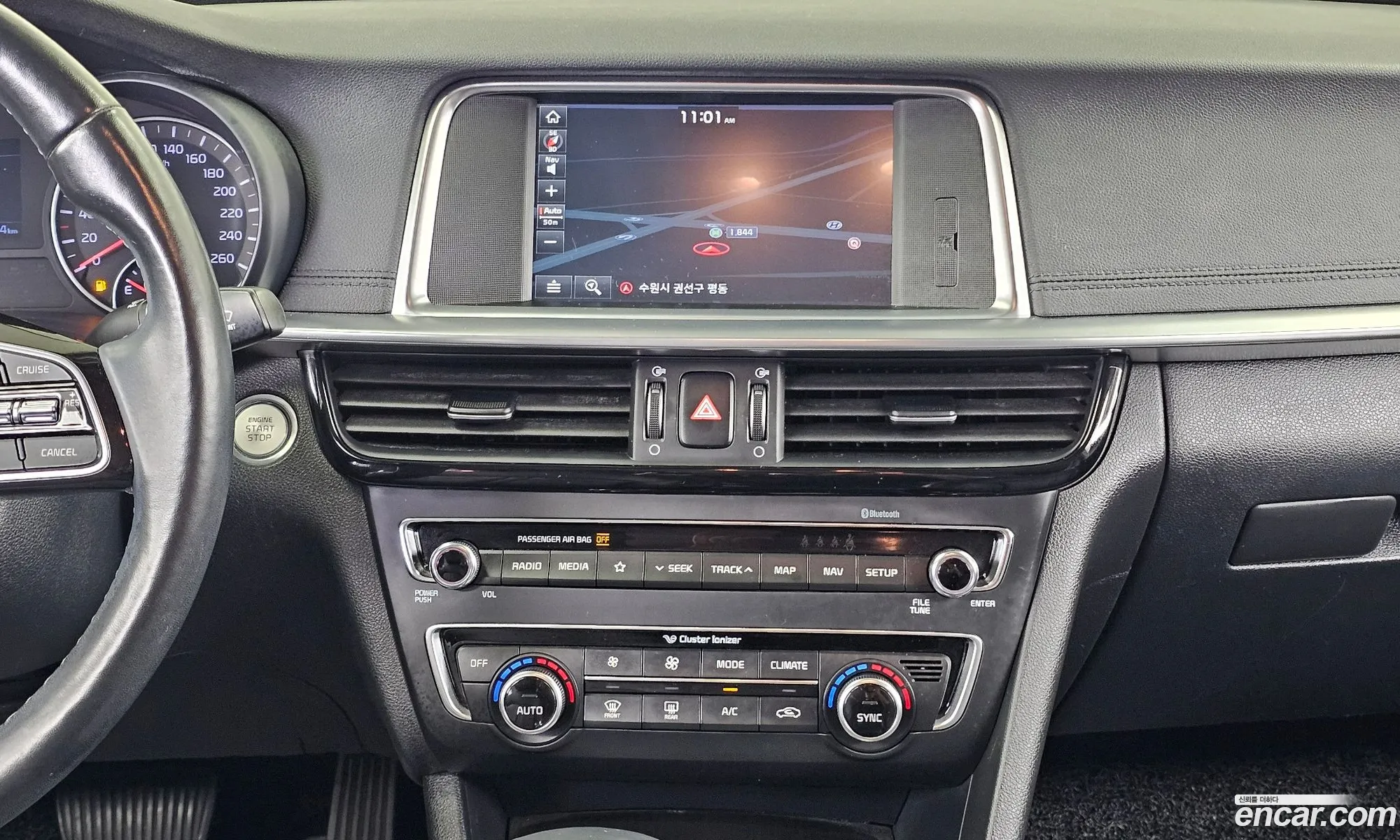 Kia K5 2018 KNAGU411BKA323049 — 18