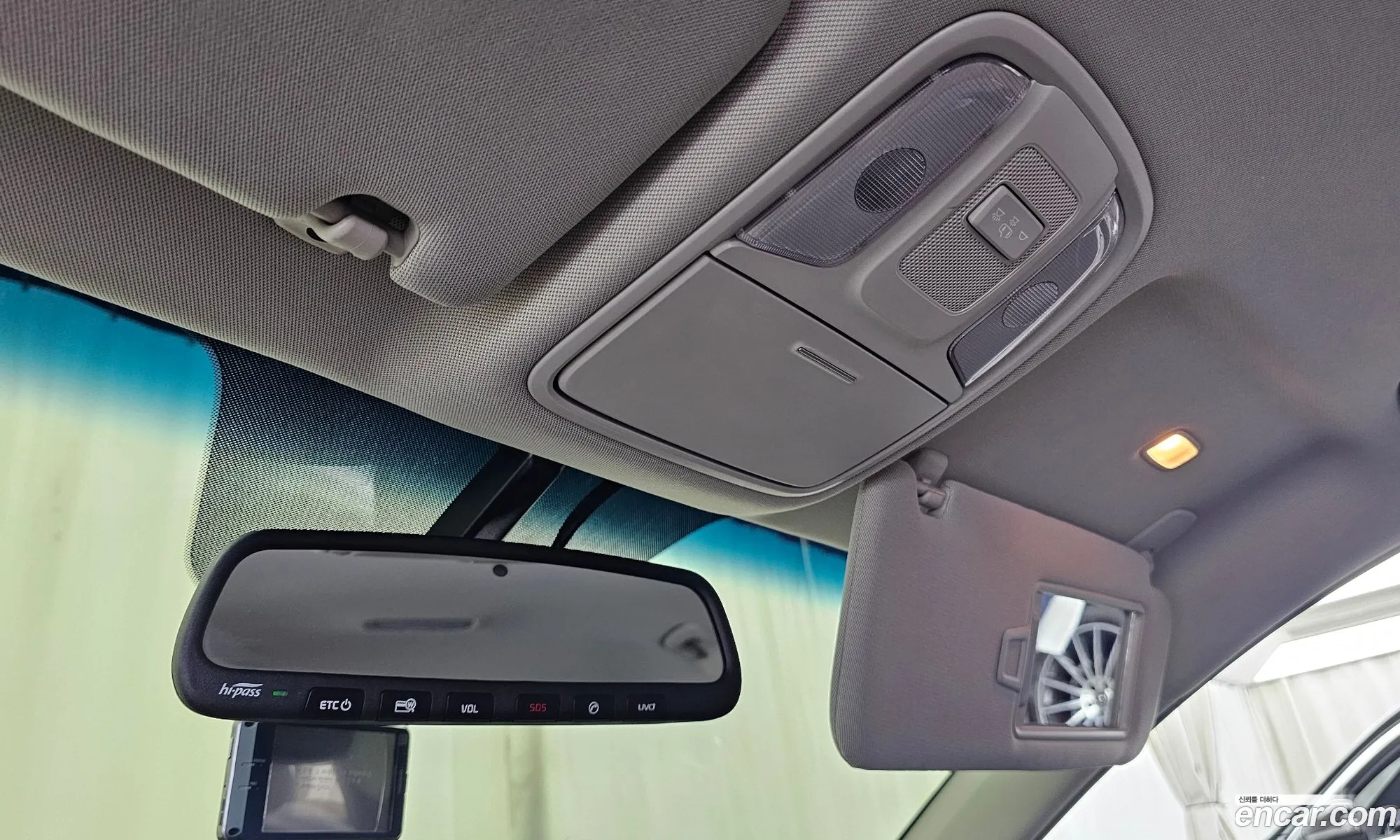 Kia K5 2018 KNAGU411BKA323049 — 8