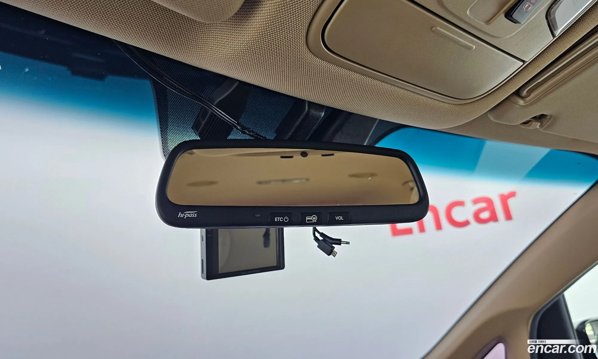 Kia Carnival 2017 KNAMC81ABJS386892 — 12