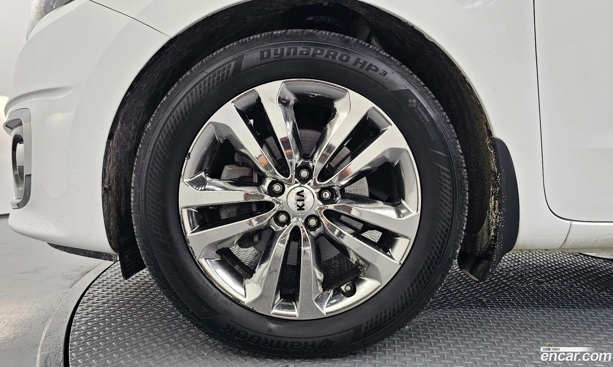 Kia Carnival 2017 KNAMC81ABJS386892 — 16