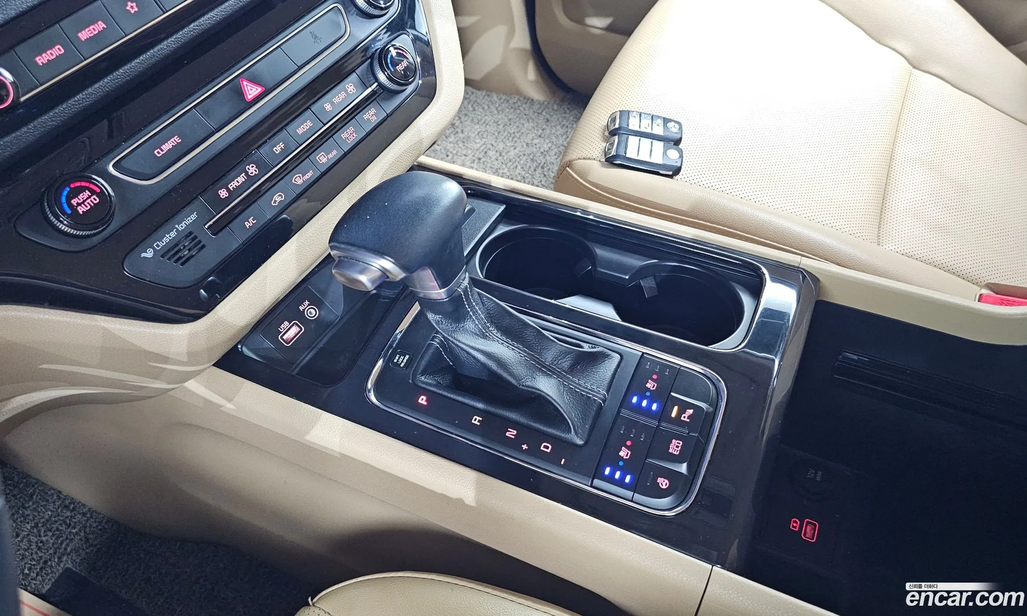 Kia Carnival 2017 KNAMC81ABJS386892 — 14