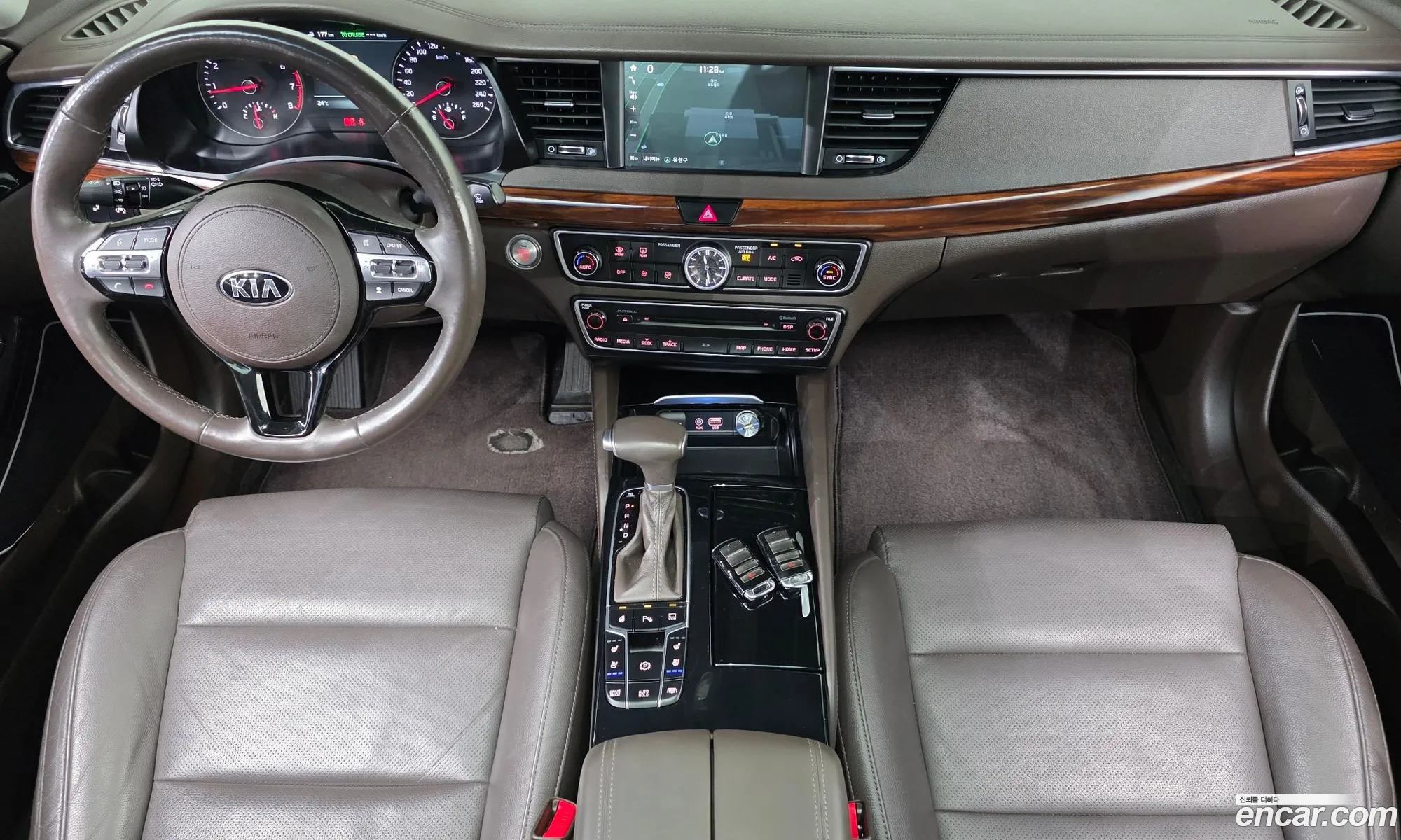 Kia K7 2017 — 13