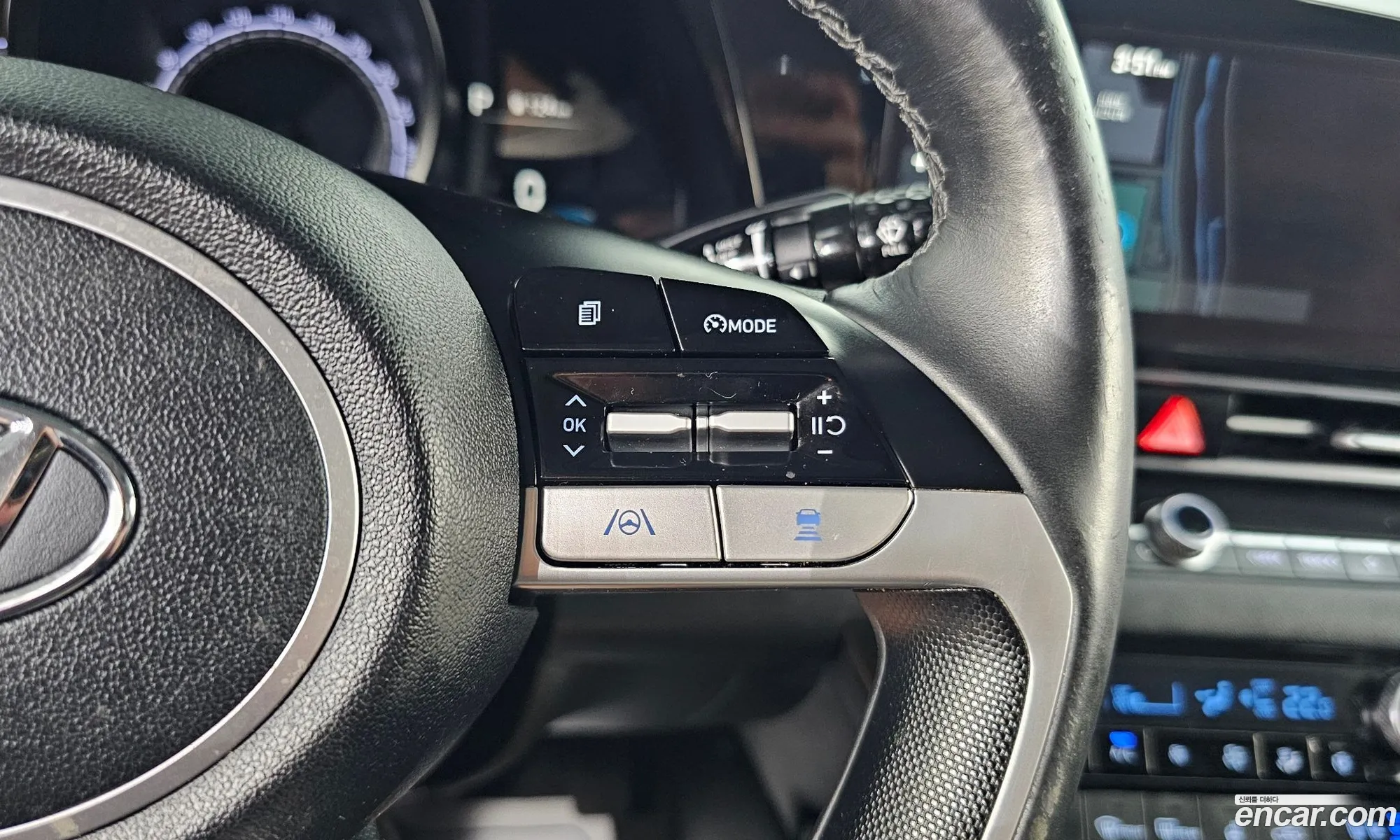 Hyundai Elantra Hybrid 2022 — 5