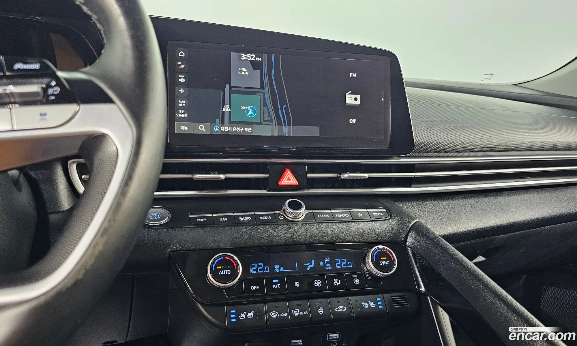 Hyundai Elantra Hybrid 2022 — 9