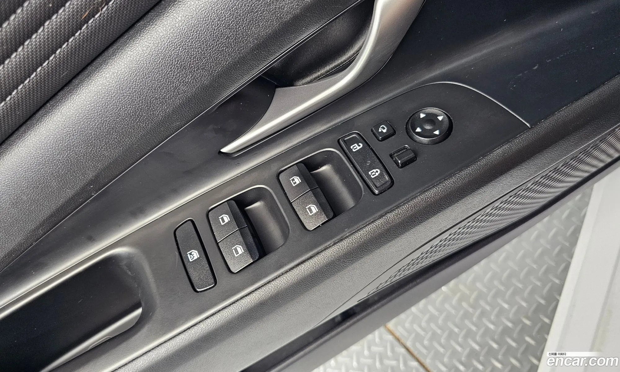 Hyundai Elantra Hybrid 2022 — 15