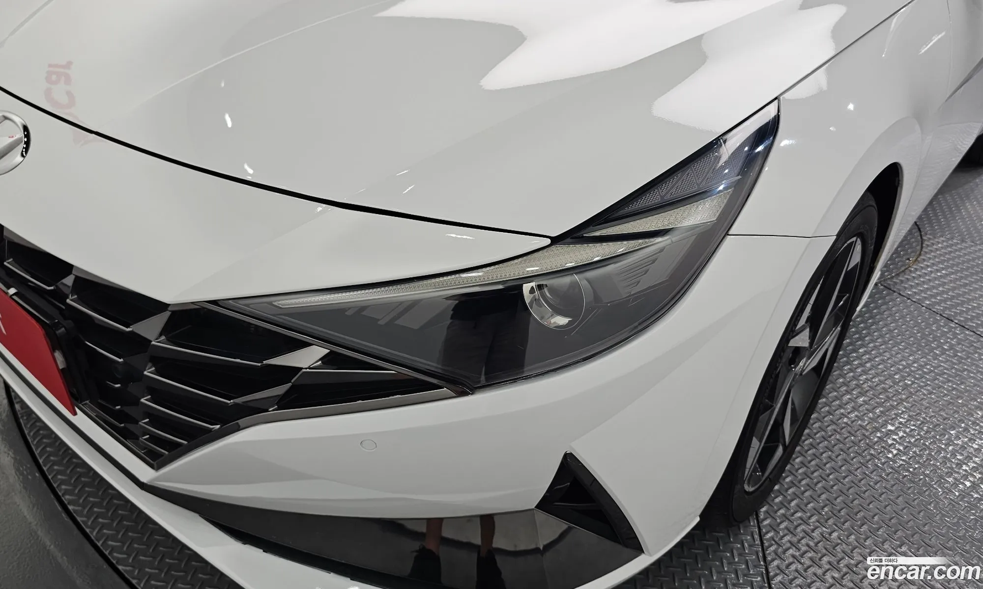 Hyundai Elantra Hybrid 2022 — 22