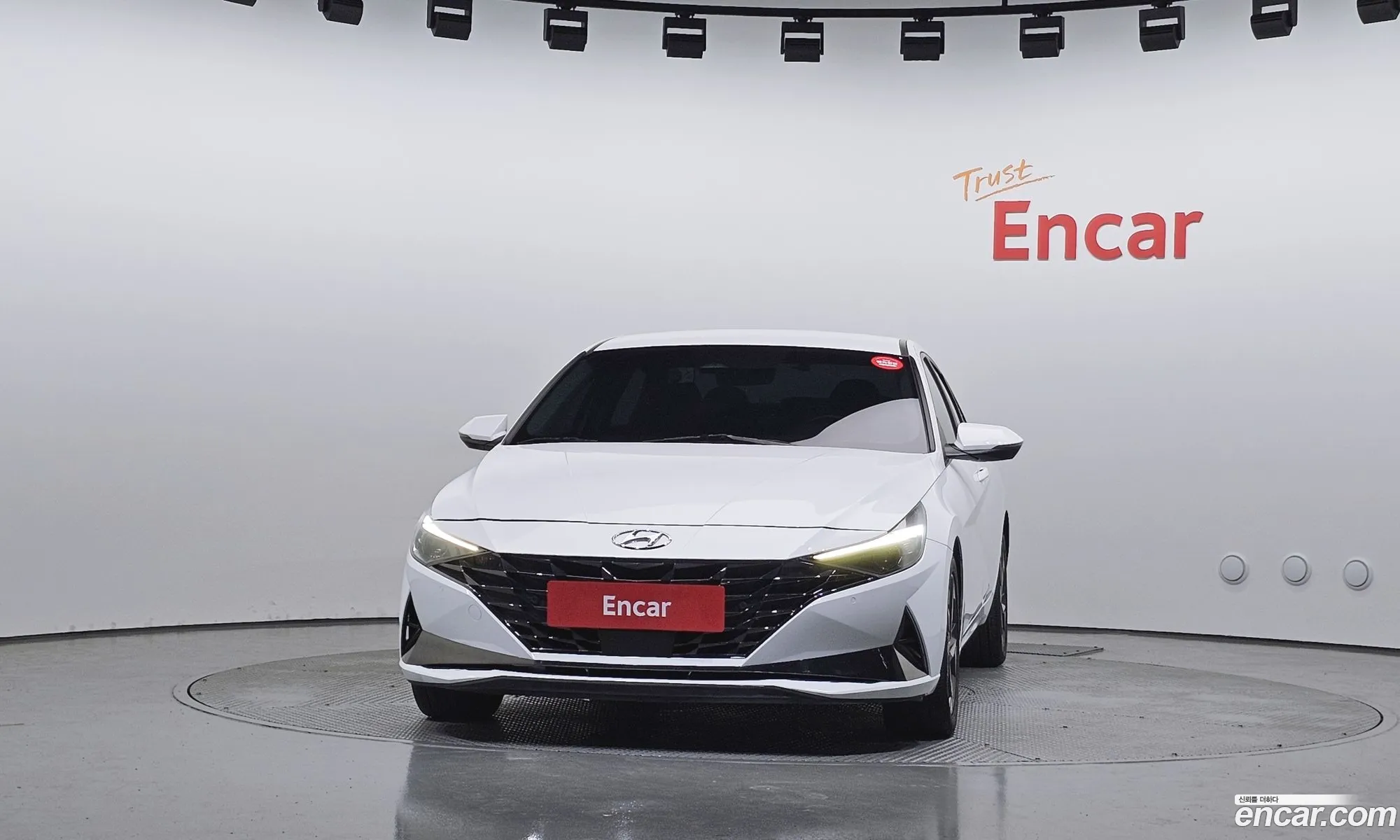 Hyundai Elantra Hybrid 2022 — 20