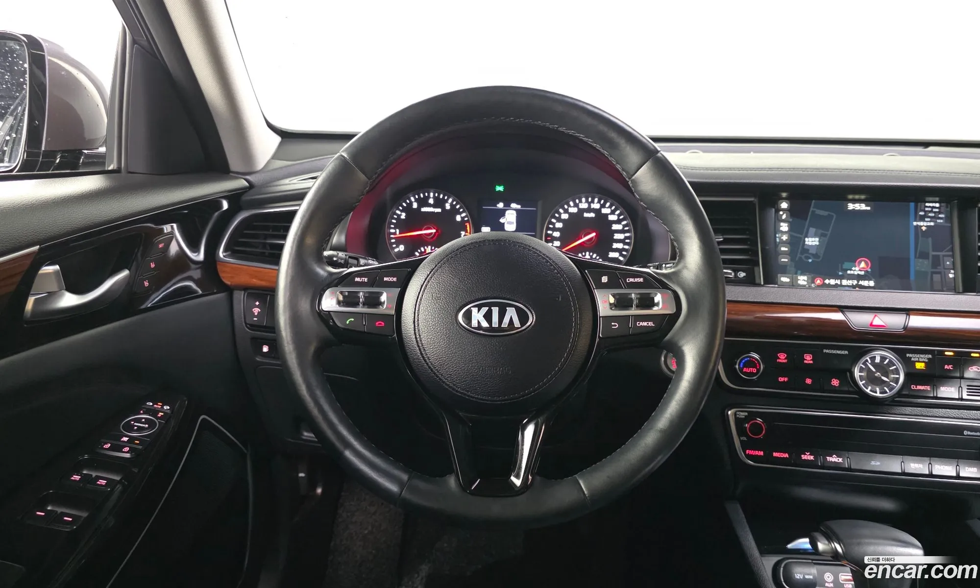 Kia K7 2016 KNALB415BGA050992 — 25