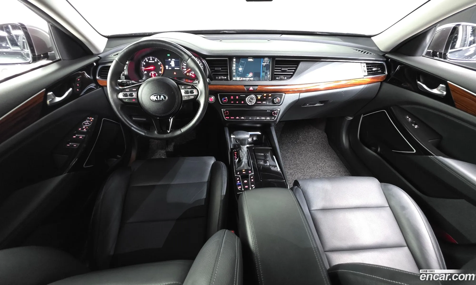Kia K7 2016 KNALB415BGA050992 — 24