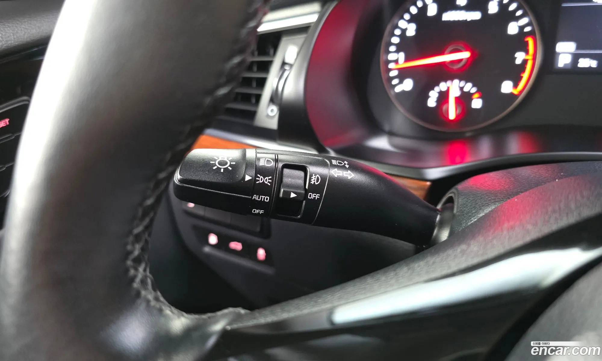 Kia K7 2016 KNALB415BGA050992 — 22