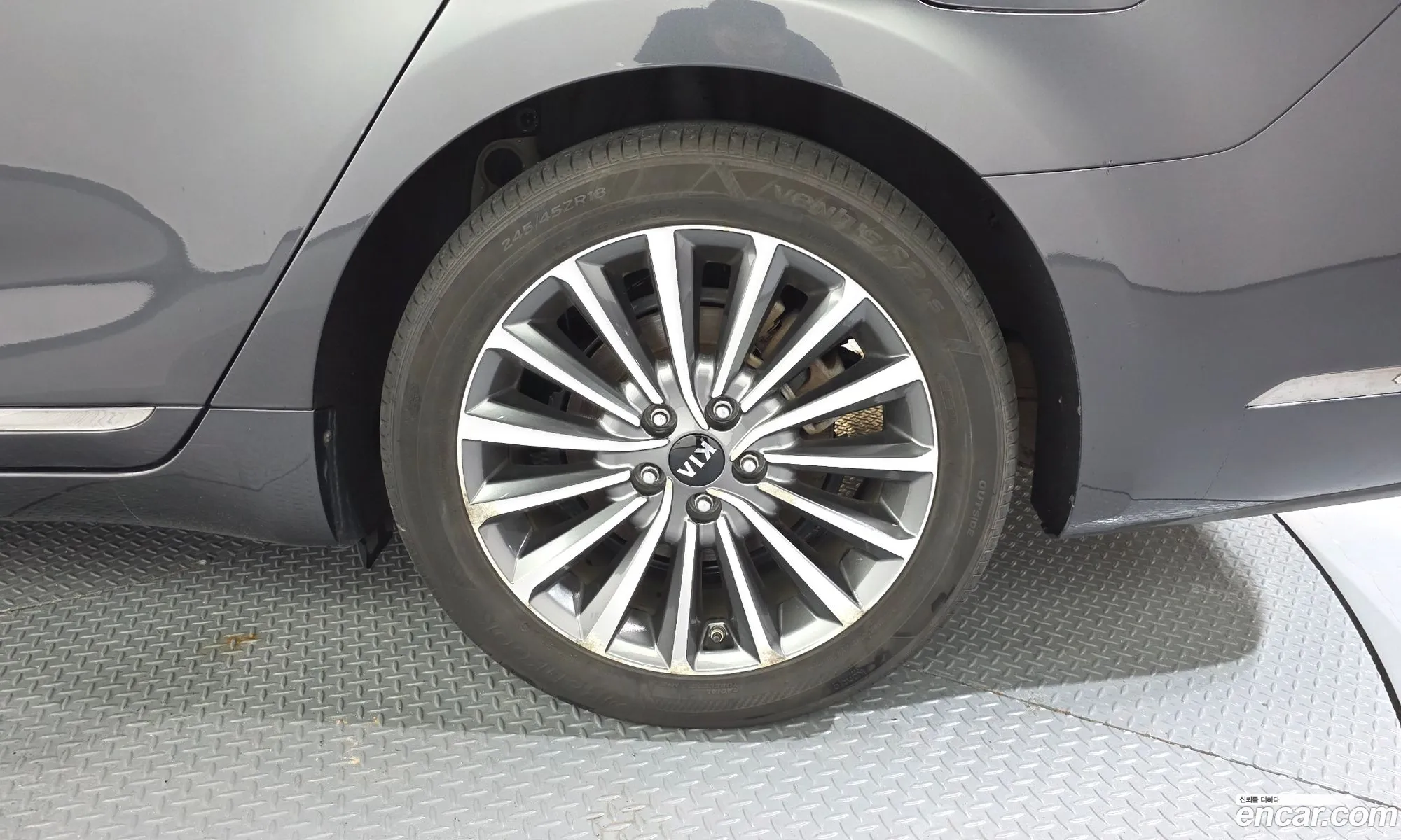 Kia K7 2016 KNALB415BGA050992 — 6