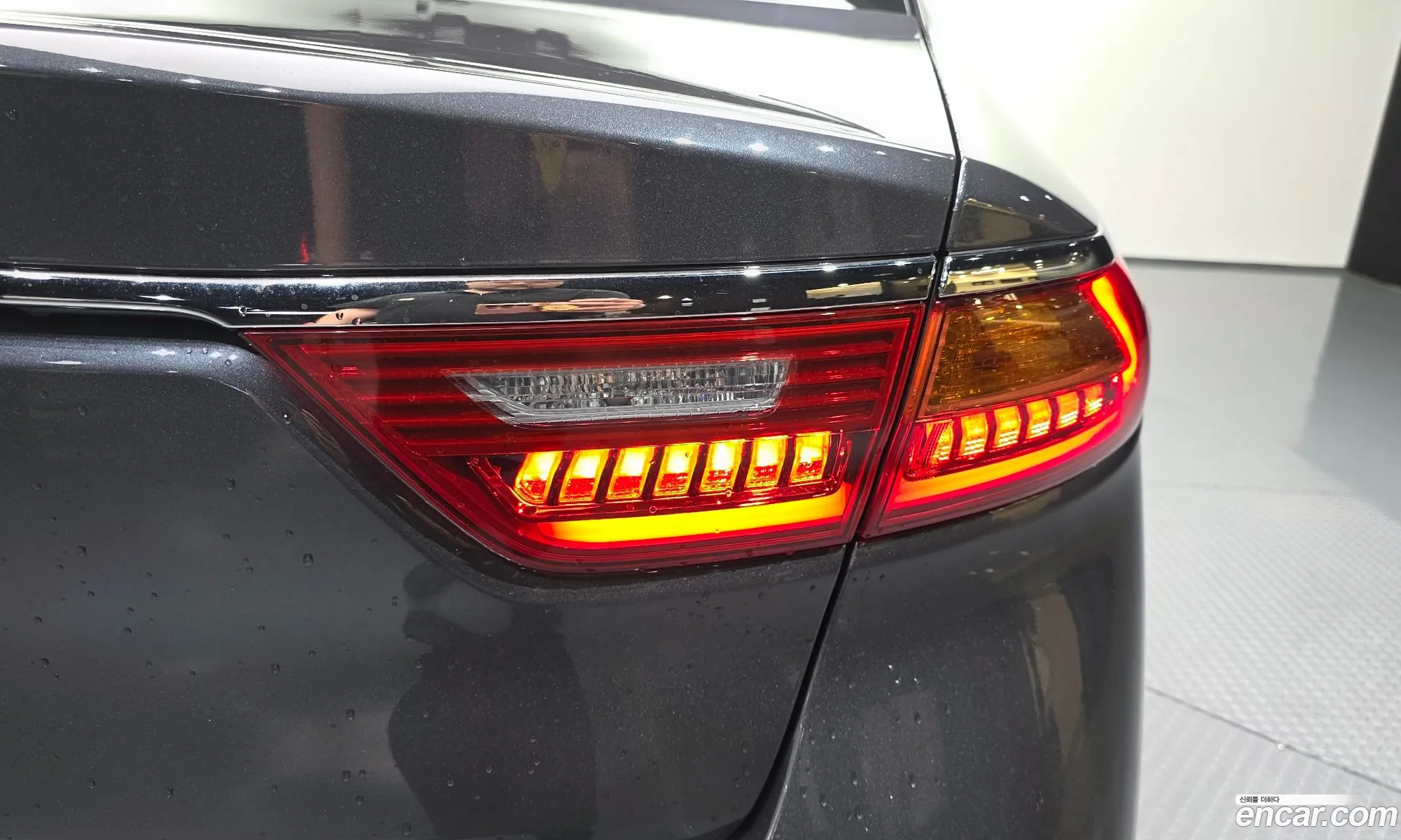 Kia K7 2016 KNALB415BGA050992 — 29
