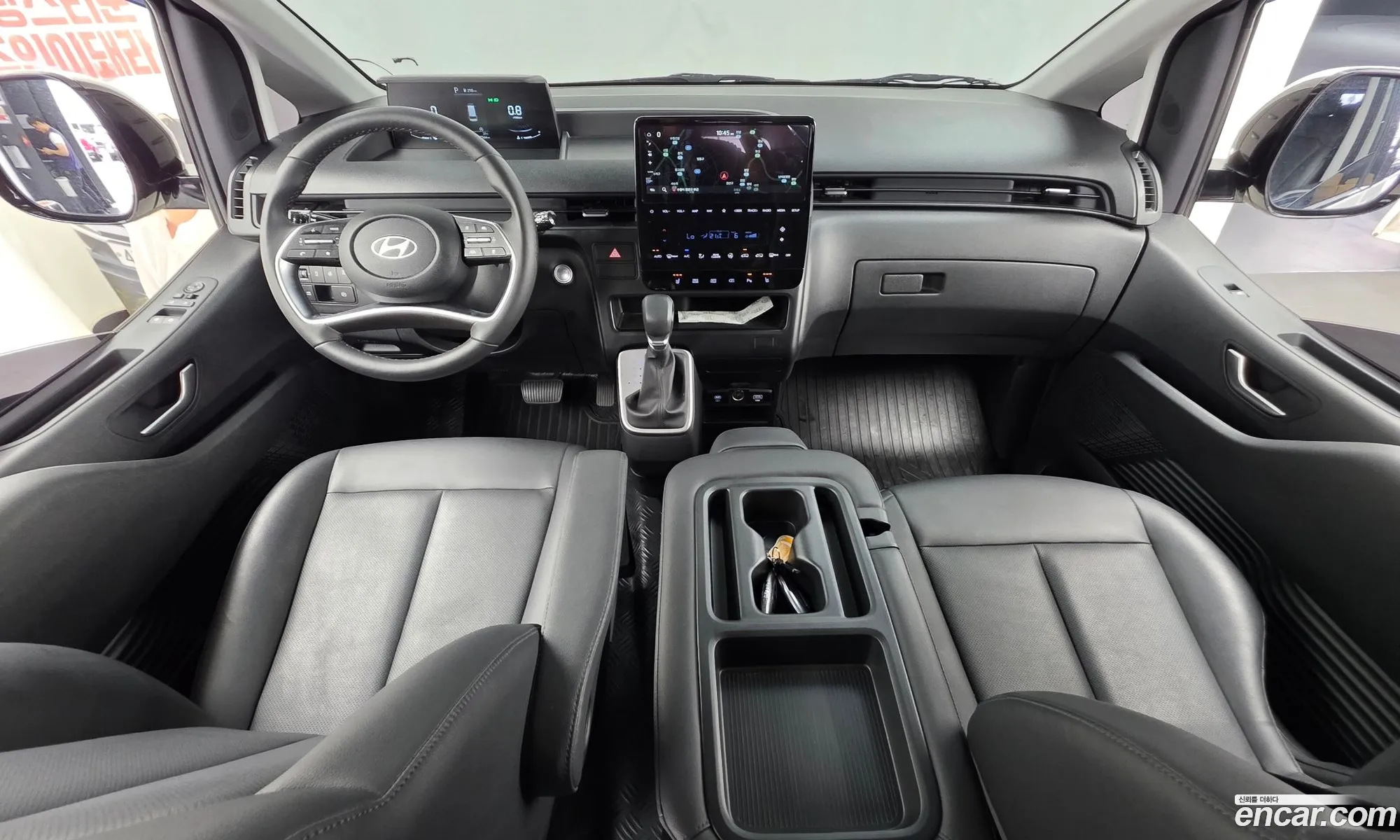 Hyundai Staria 2025 — 4