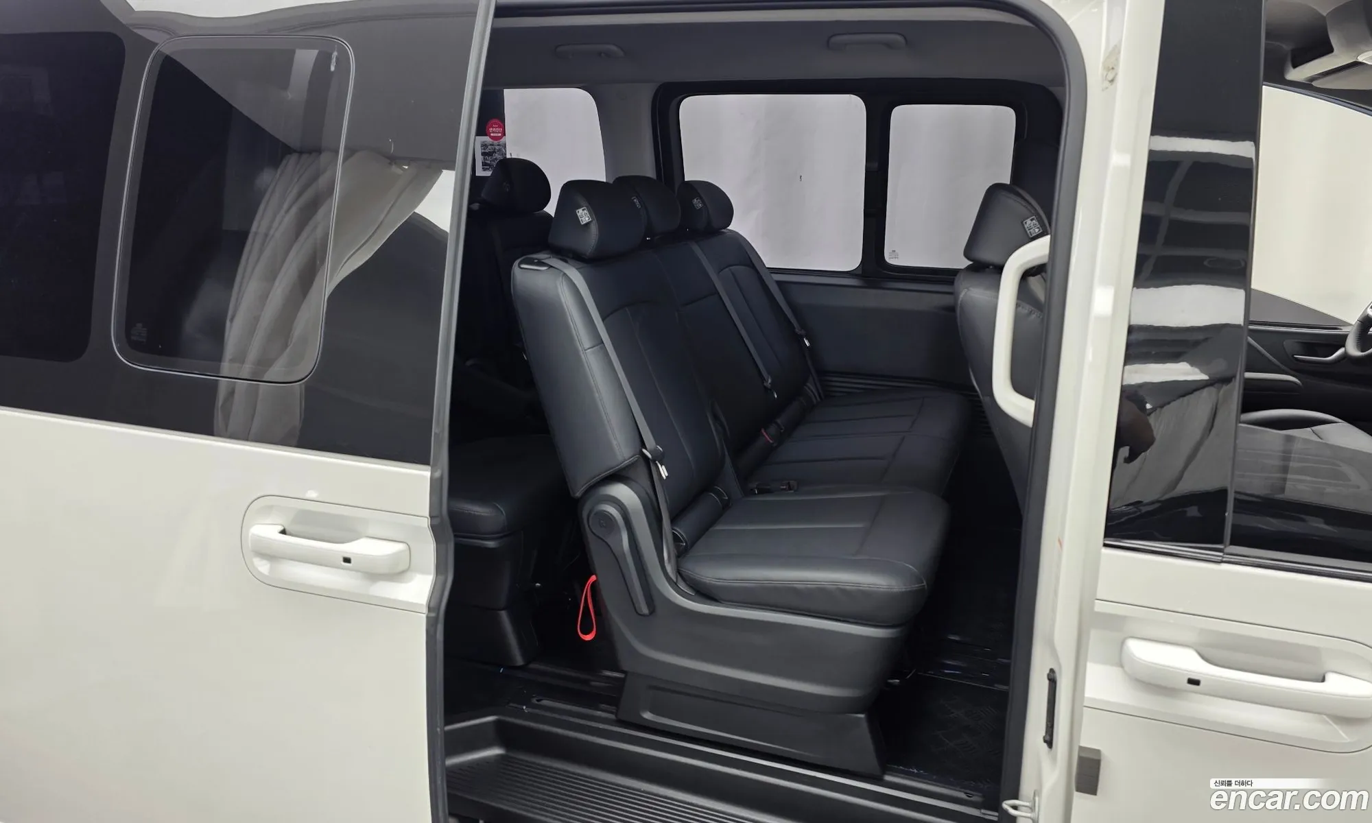 Hyundai Staria 2025 — 11