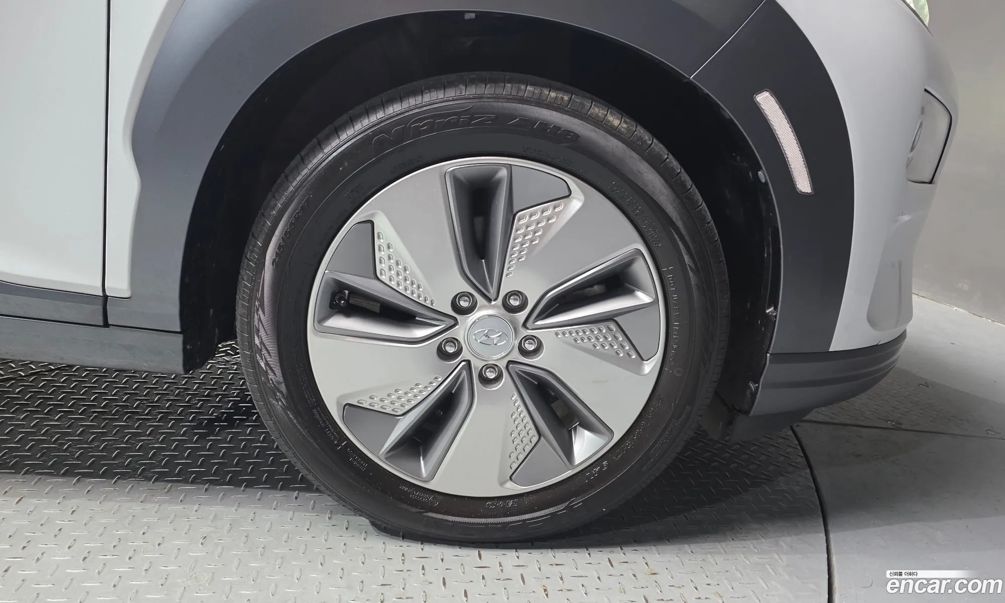 Hyundai Kona Electric 2020 — 25