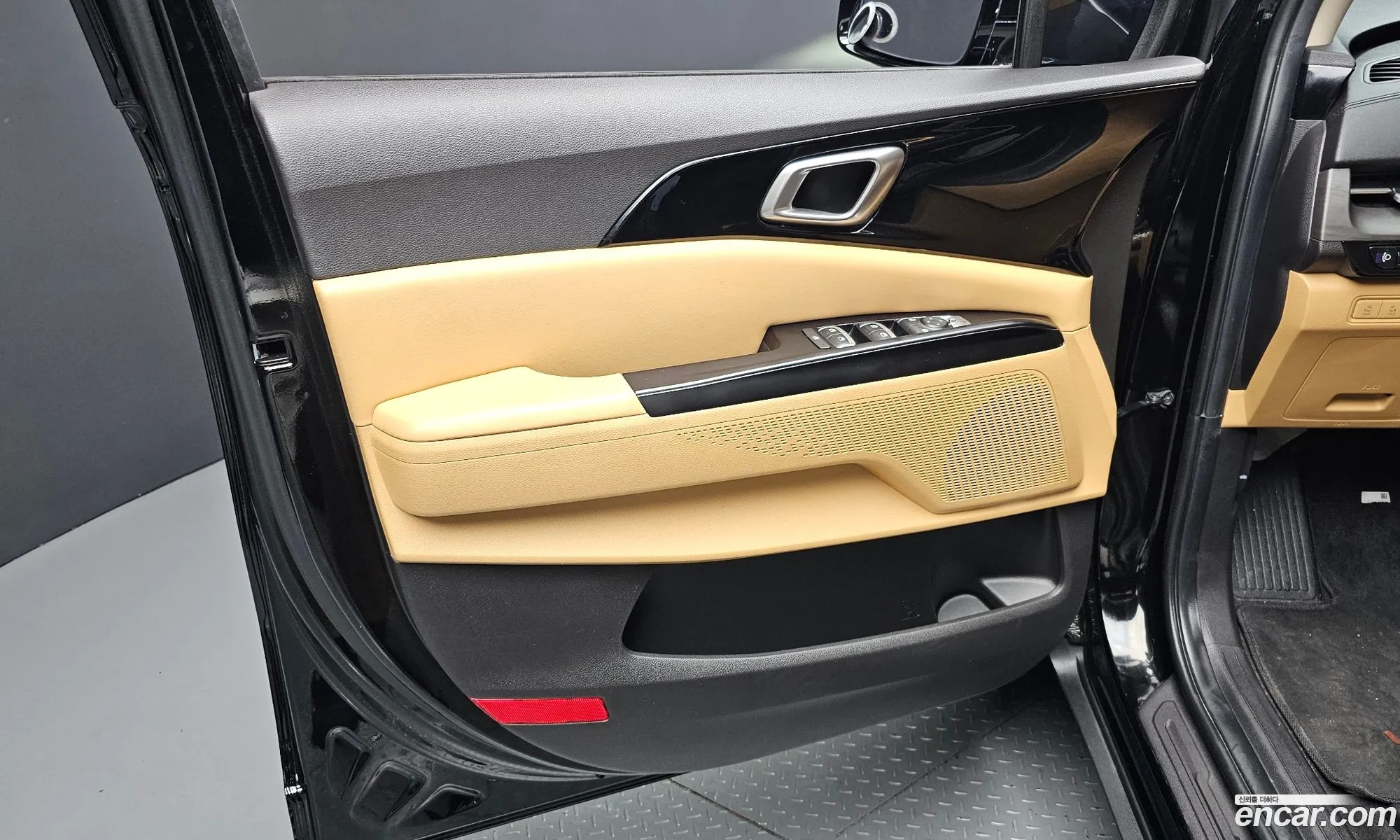 Kia Carnival 2022 KNHNB373BPS258872 — 29