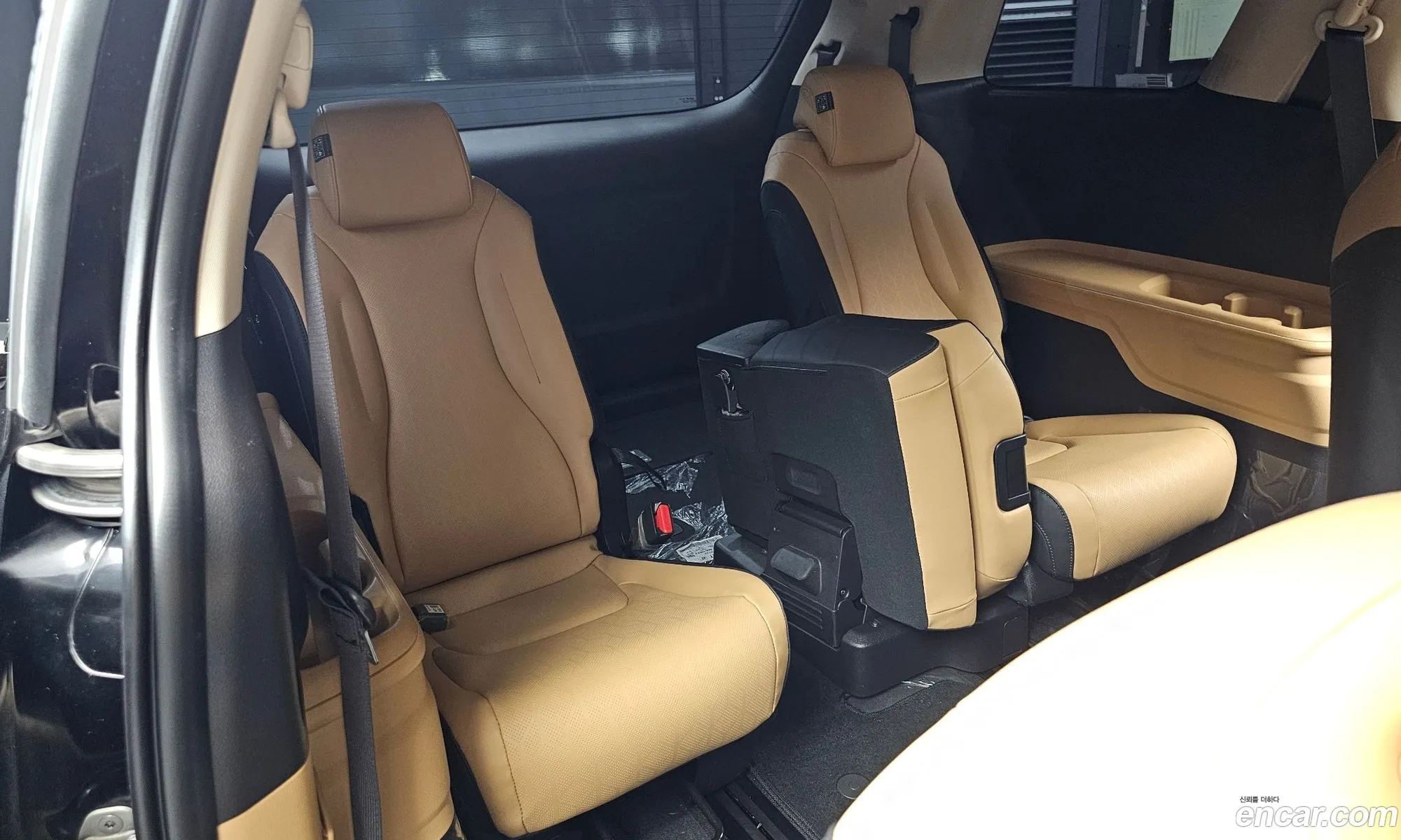 Kia Carnival 2022 KNHNB373BPS258872 — 27