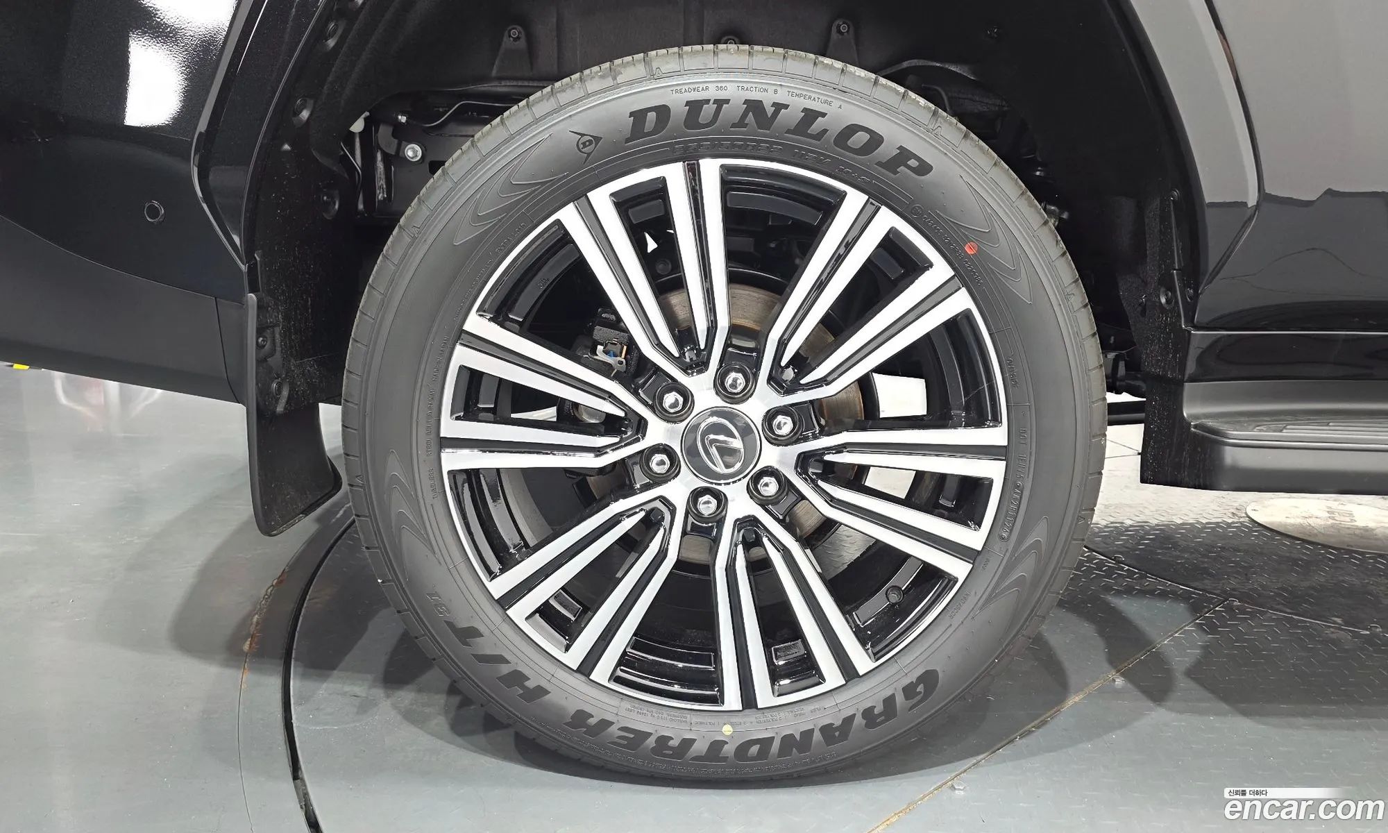Lexus LX 2026 — 14