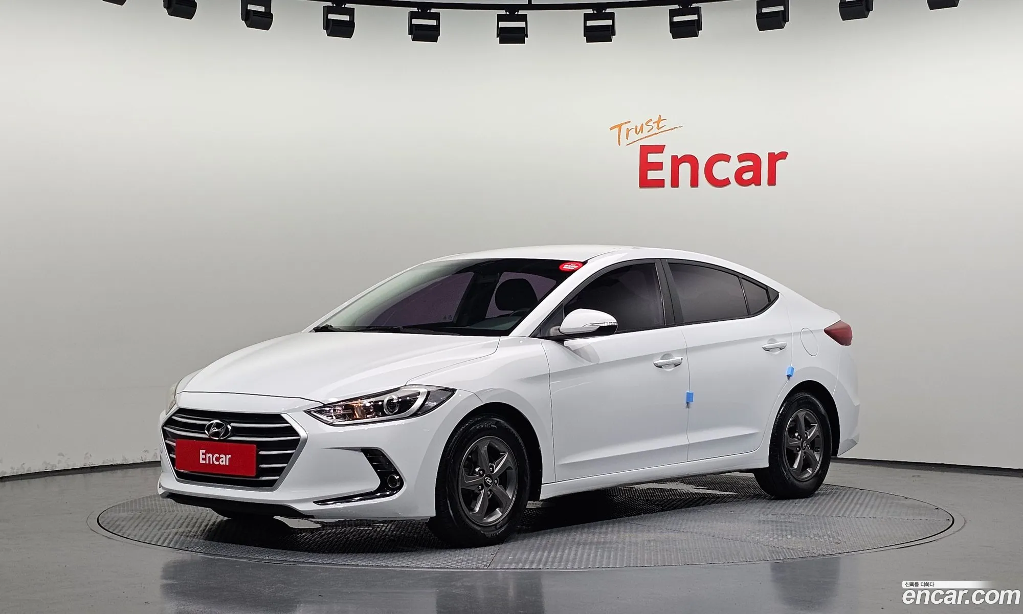 Hyundai Elantra AD 2016 — 29
