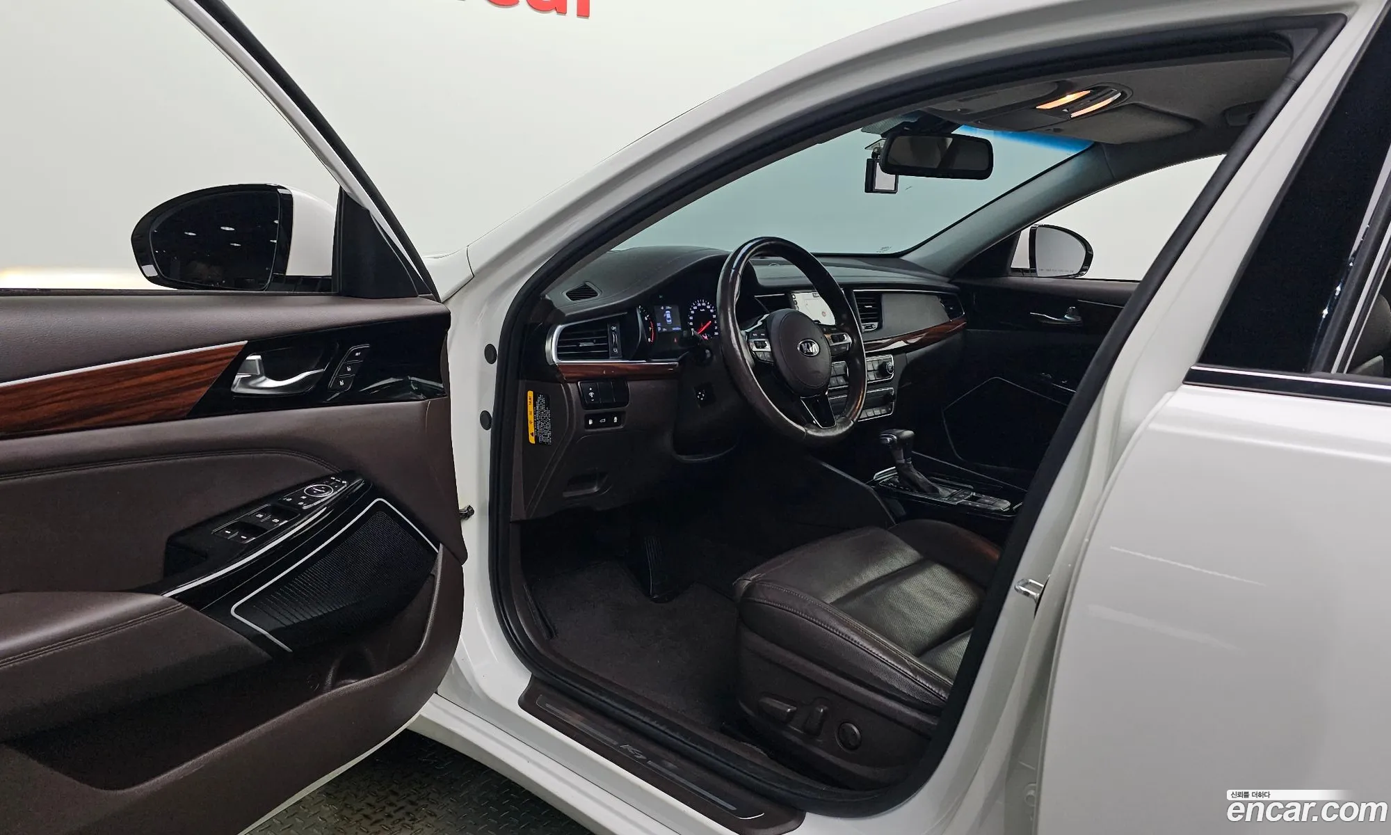 Kia K7 2016 KNALB415BGA041985 — 20