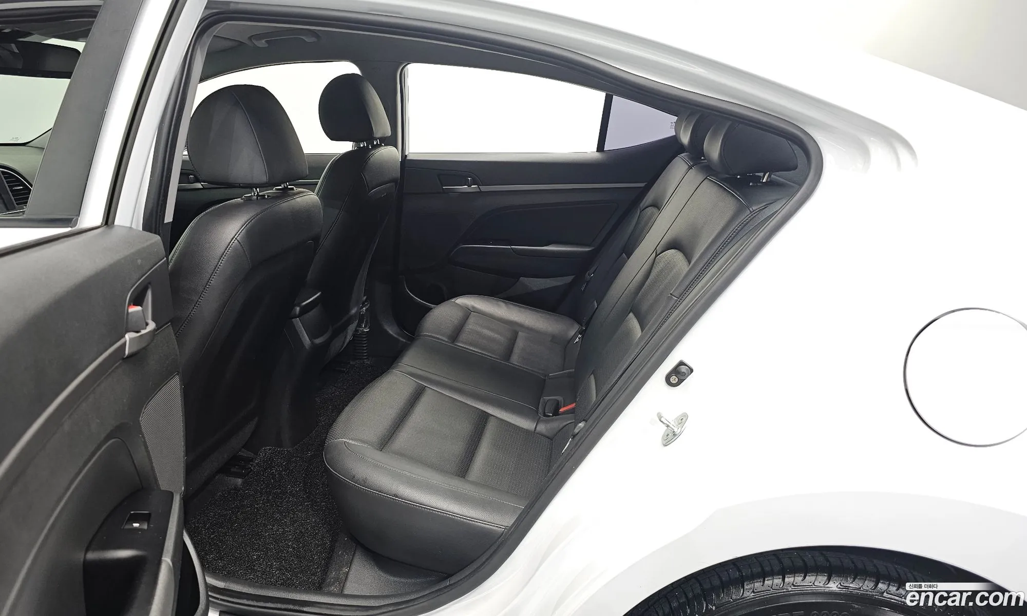 Hyundai Elantra AD 2017 KMHD741DBJU447619 — 10