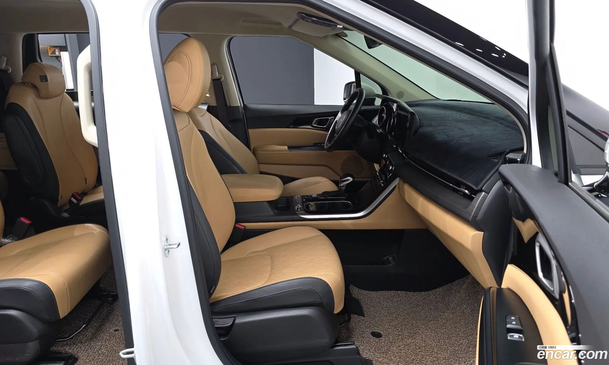 Kia Carnival 2021 — 14