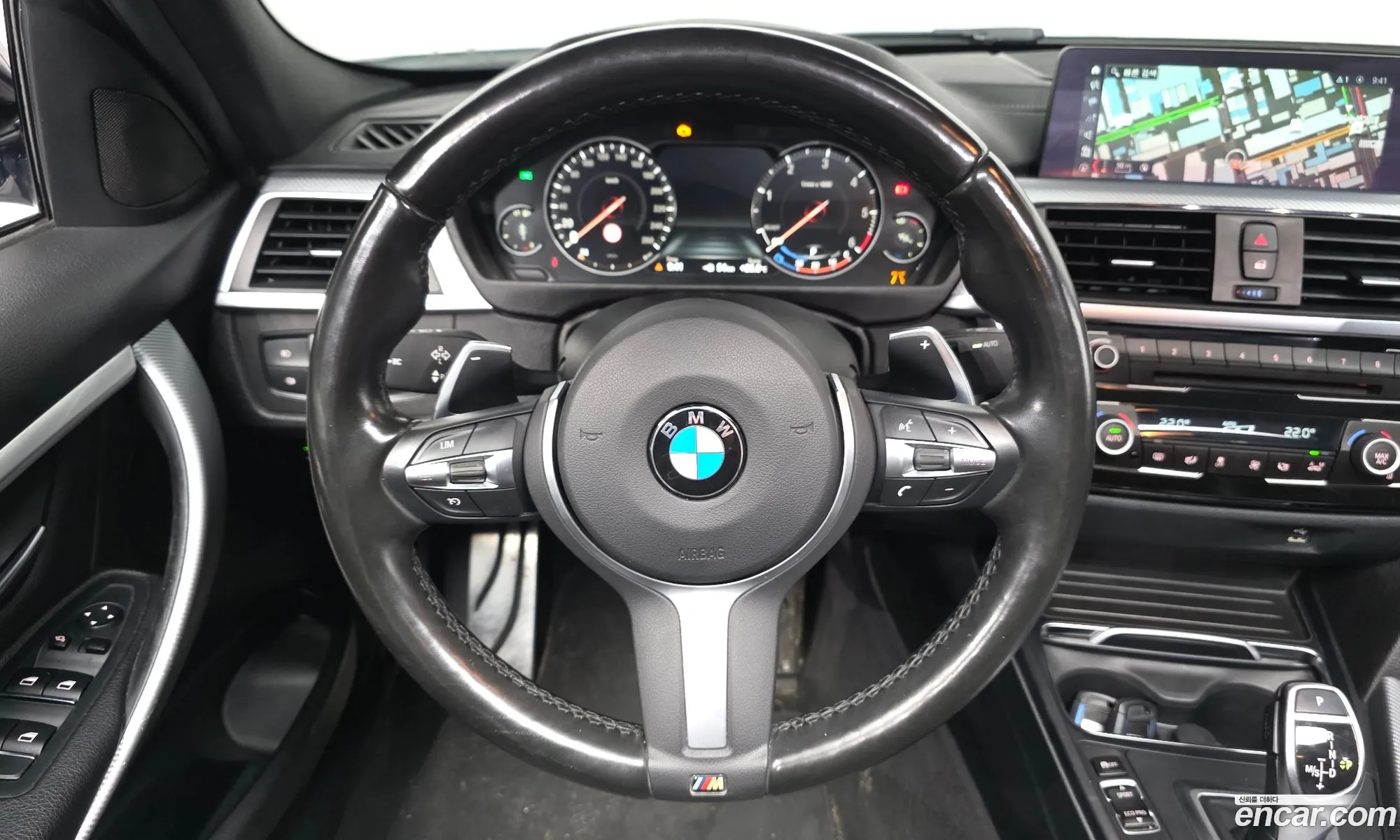 BMW 3 Series 2018 WBA8C5101JK736602 — 12