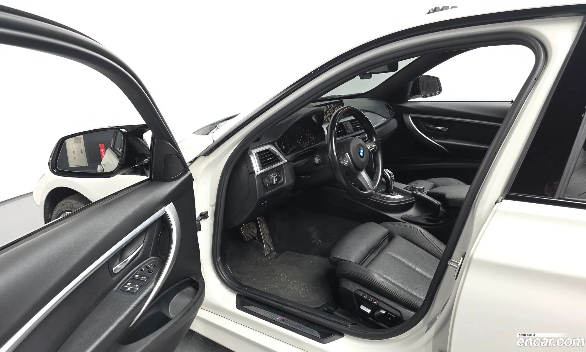 BMW 3 Series 2018 WBA8C5101JK736602 — 11