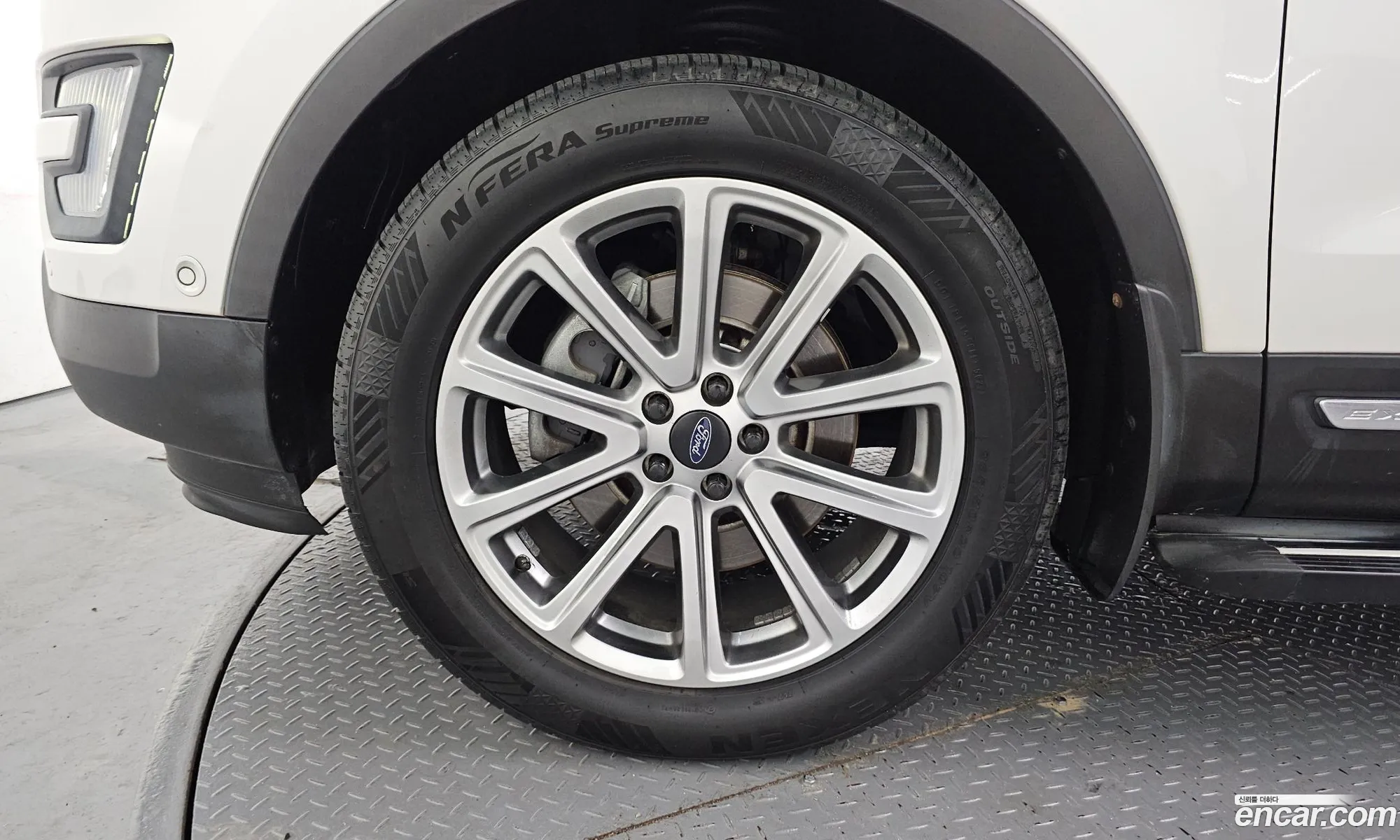 Ford Explorer 2017 1FM5K8FH1HGA96344 — 14