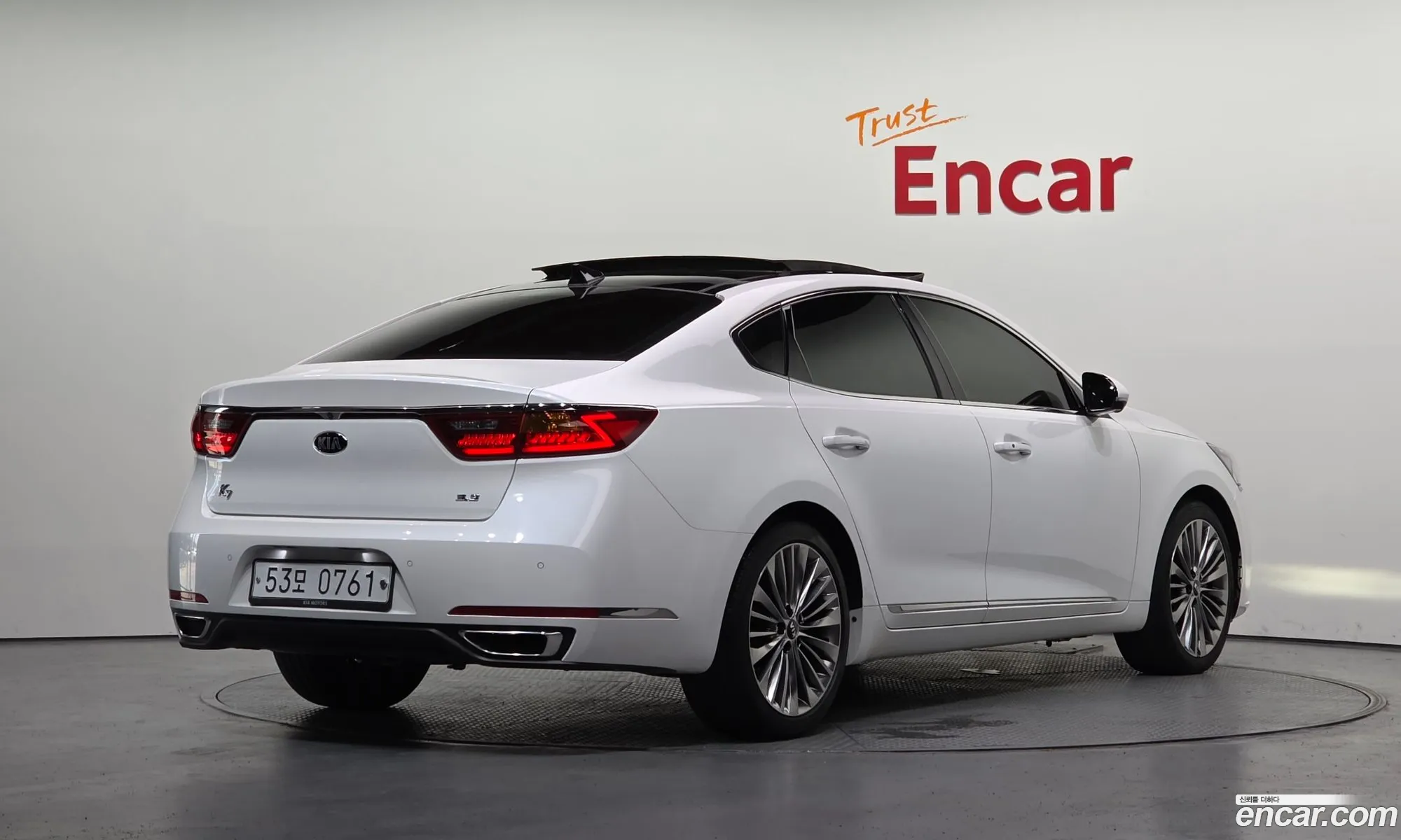 Kia K7 2016 — 13