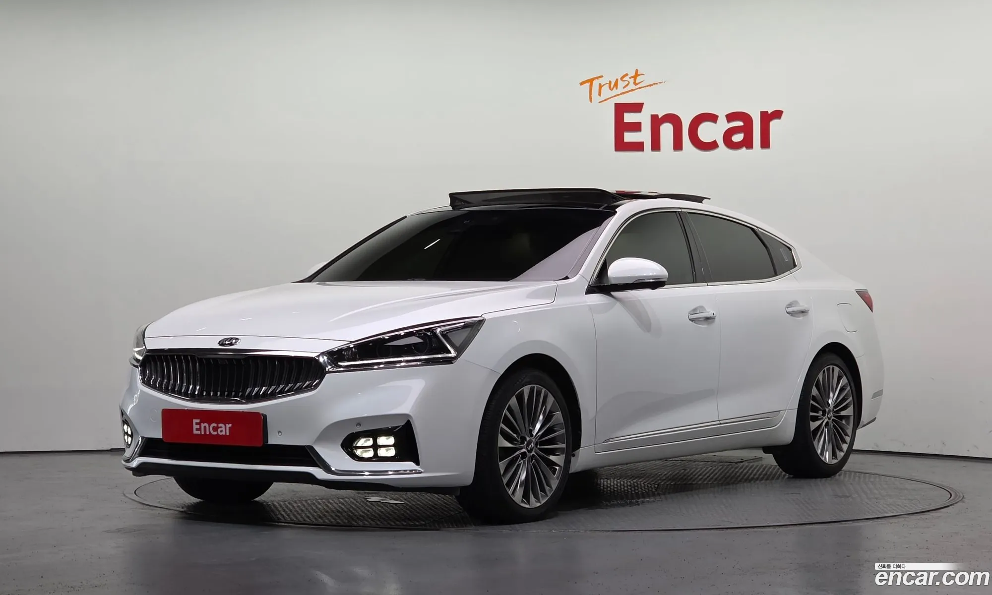 Kia K7 2016 — 14