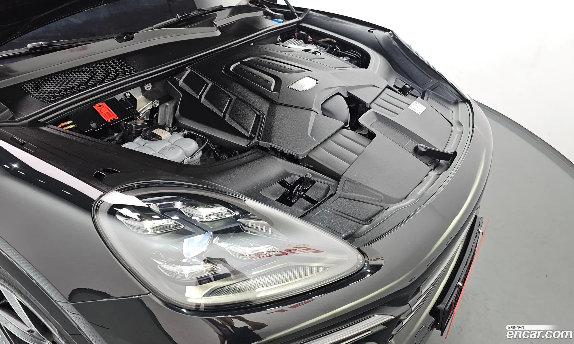 Porsche Cayenne 2022 — 3