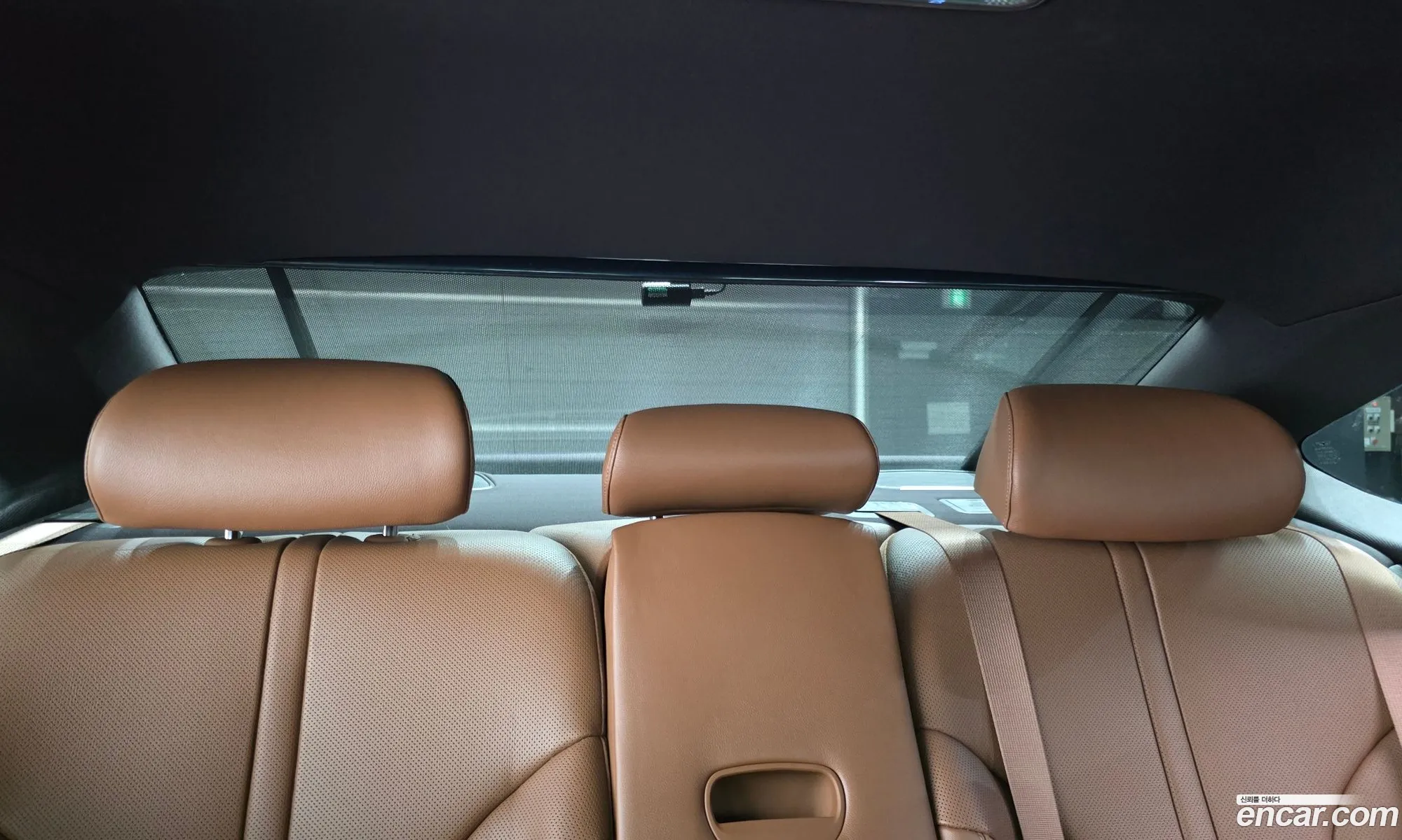Genesis G80 2023 KMTGB41CDRU203579 — 16
