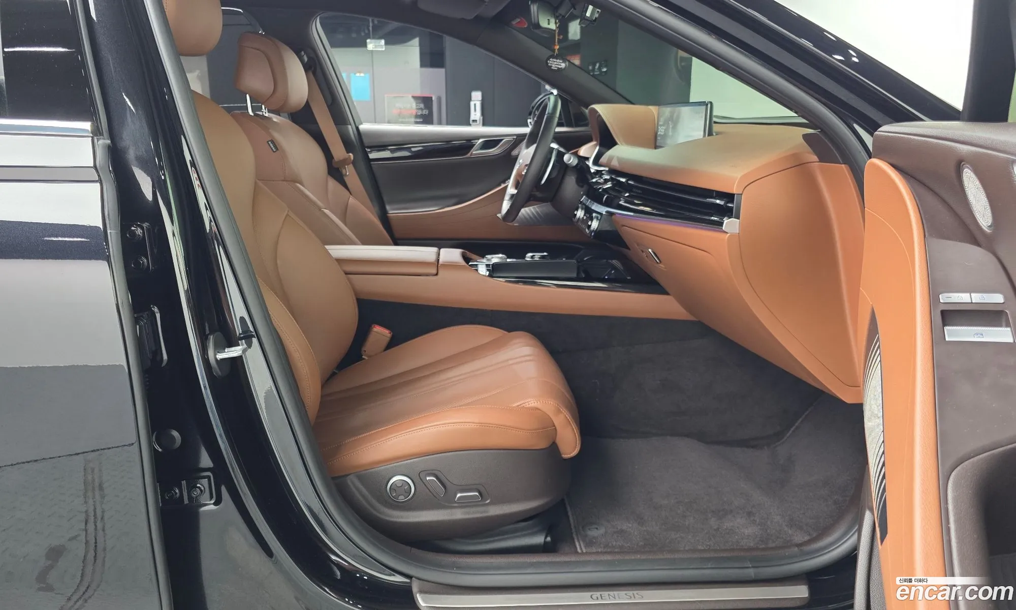 Genesis G80 2023 KMTGB41CDRU203579 — 19