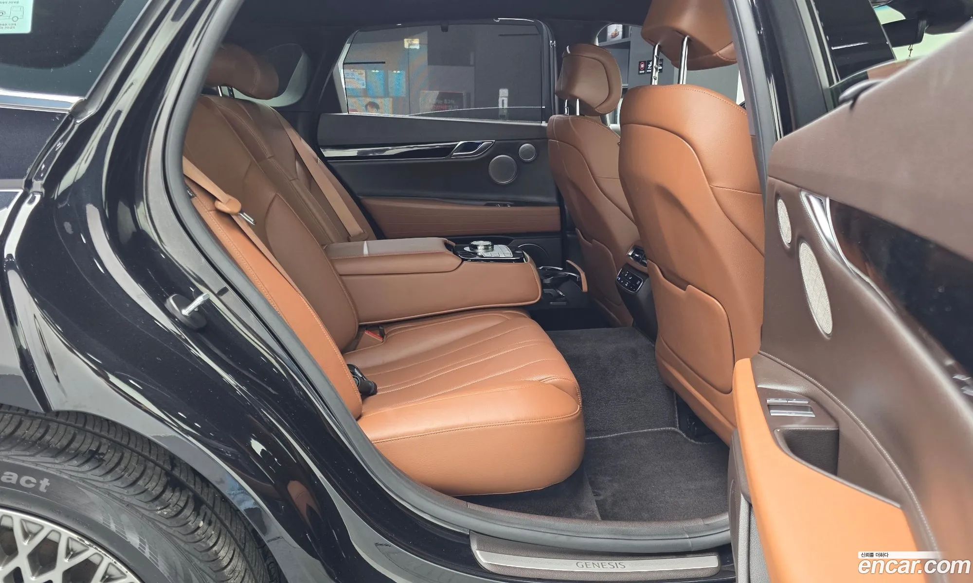 Genesis G80 2023 KMTGB41CDRU203579 — 2