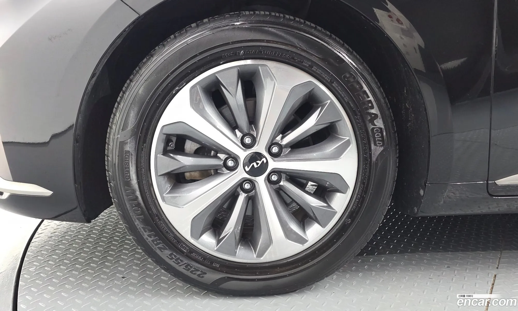 Kia K8 Hybrid 2021 — 32