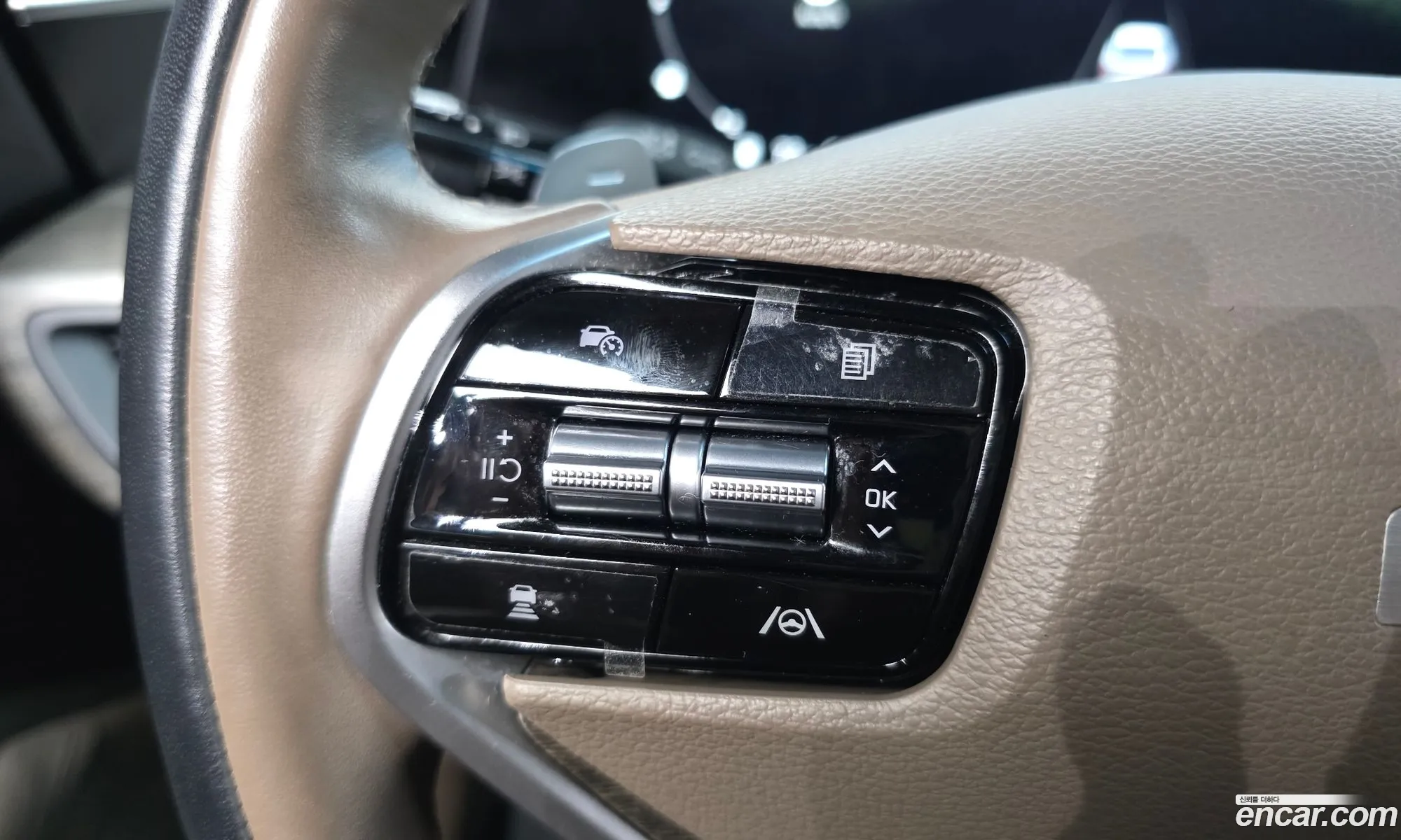 Kia K8 Hybrid 2021 — 10