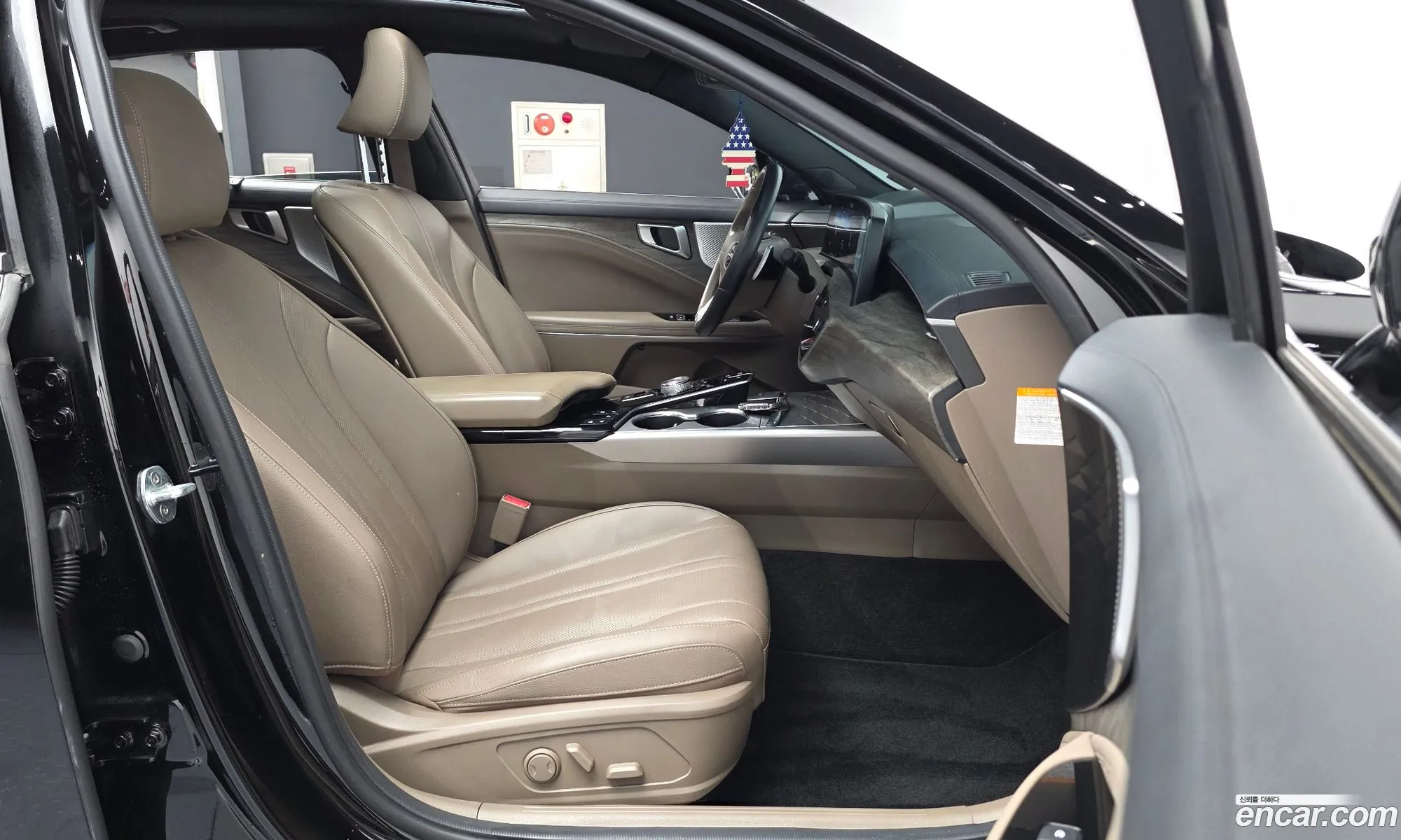 Kia K8 Hybrid 2021 — 11