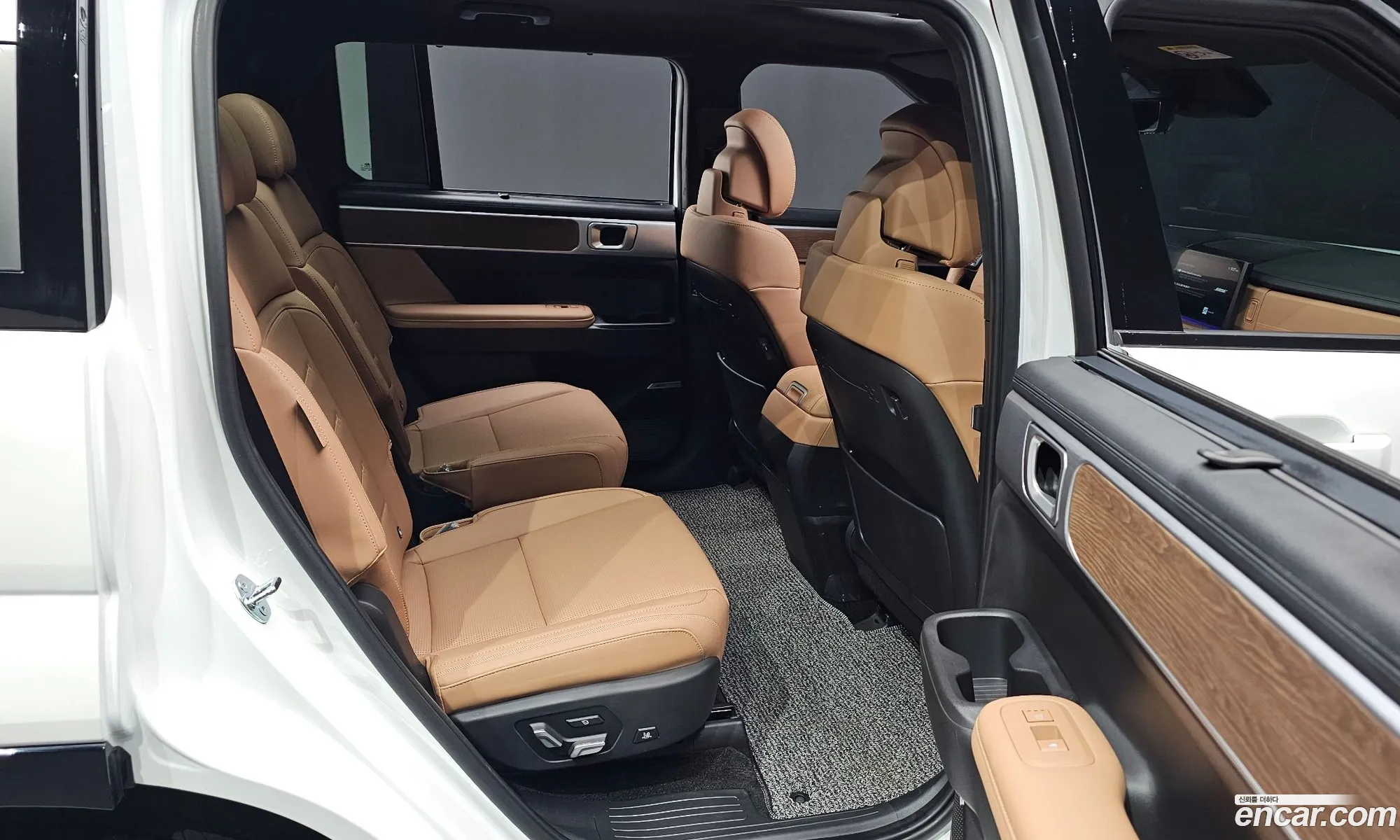 Hyundai Santa Fe 2025 — 3