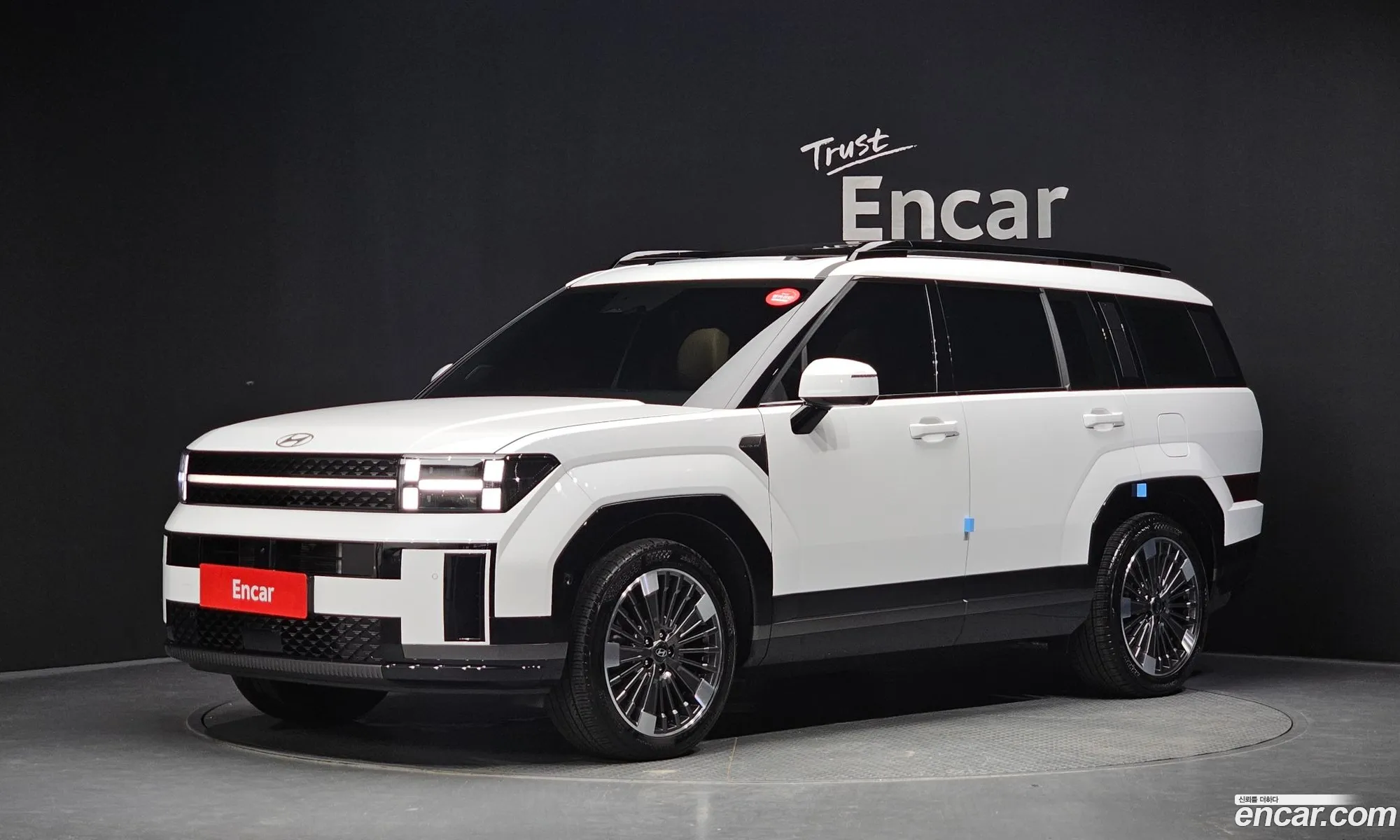Hyundai Santa Fe 2025 — 7