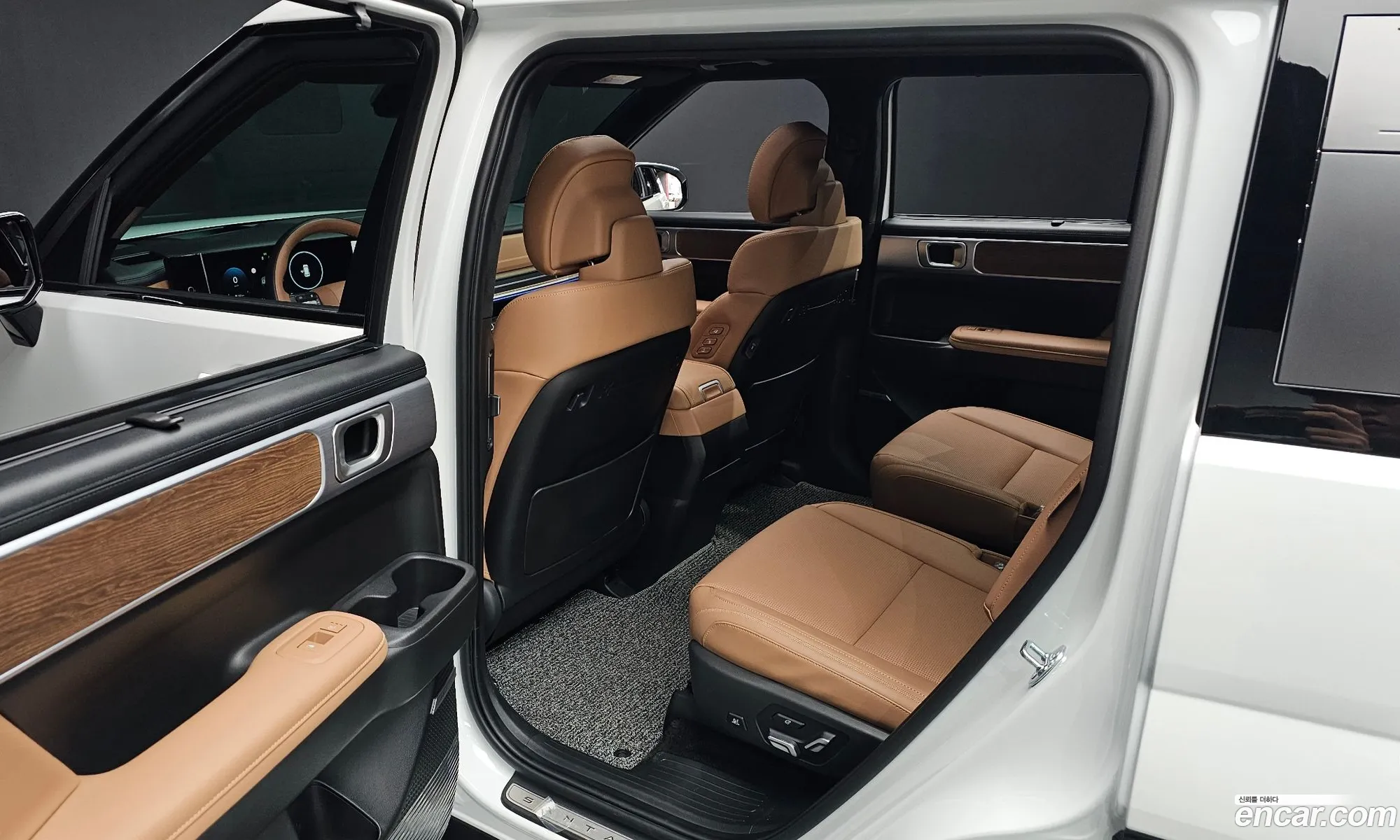 Hyundai Santa Fe 2025 — 13