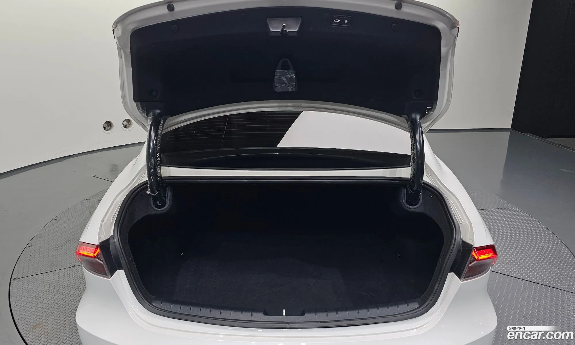 Hyundai Grandeur IG 2021 — 14