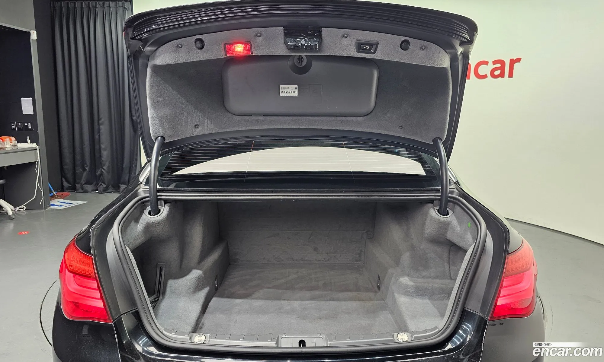 BMW 7 Series 2012 WBAYG4109DDE81269 — 8