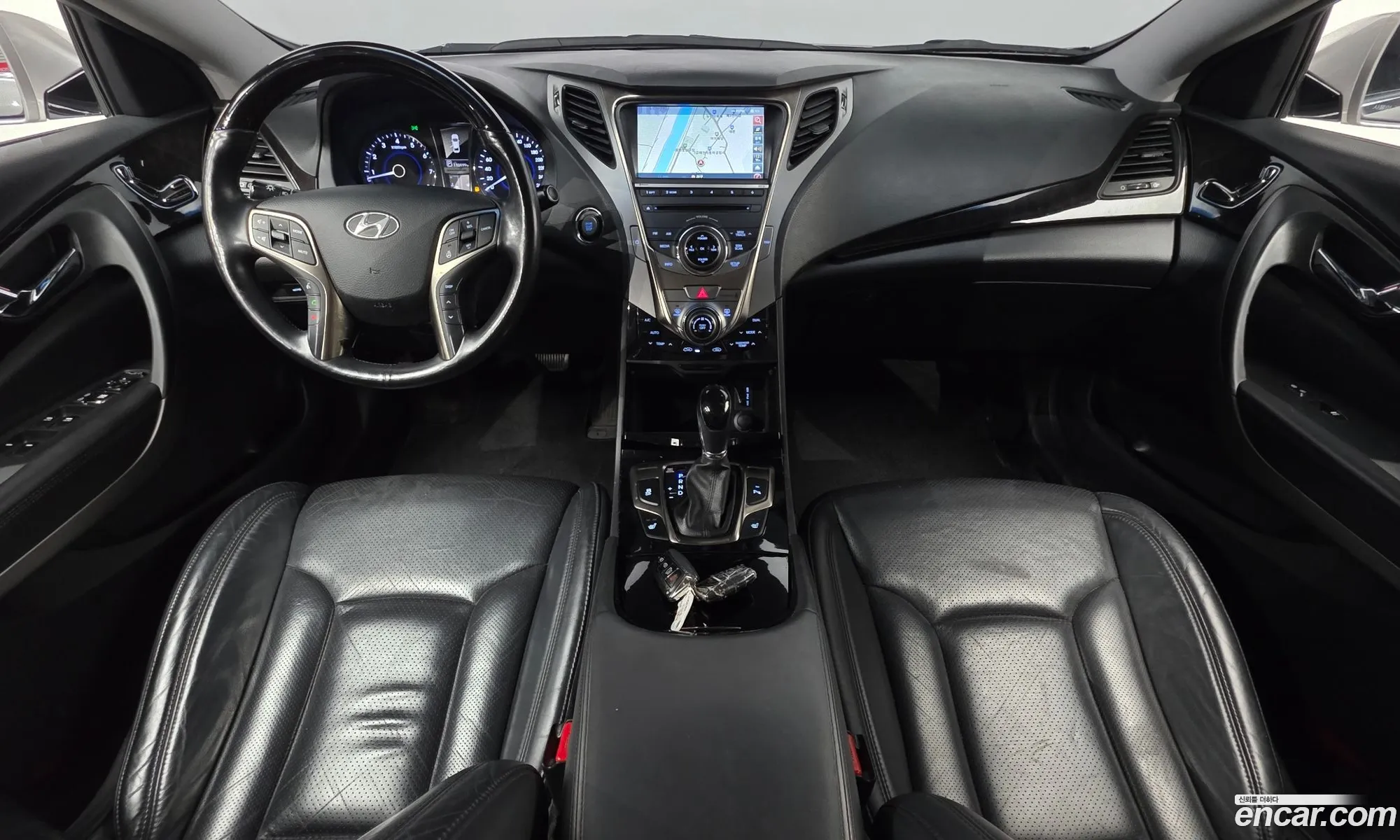 Hyundai Grandeur HG 2011 — 12