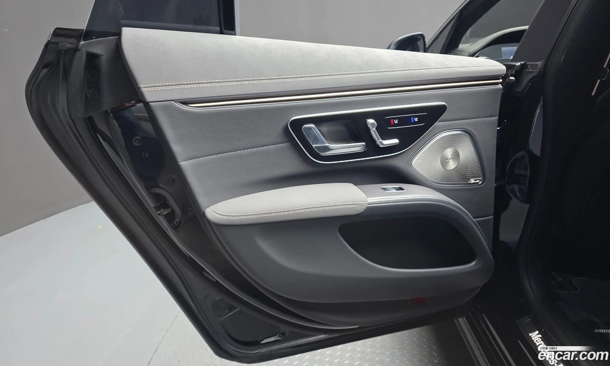 Mercedes-Benz EQS V297 2023 — 22