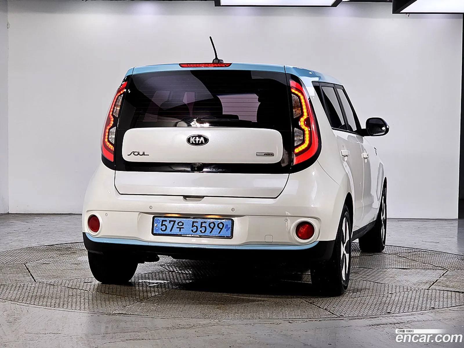 Kia Soul EV 2017 — 17