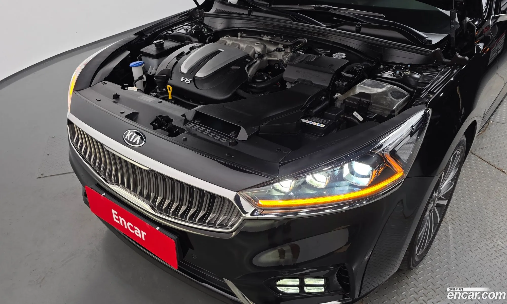 Kia K7 2018 KNALA418BJA129002 — 15
