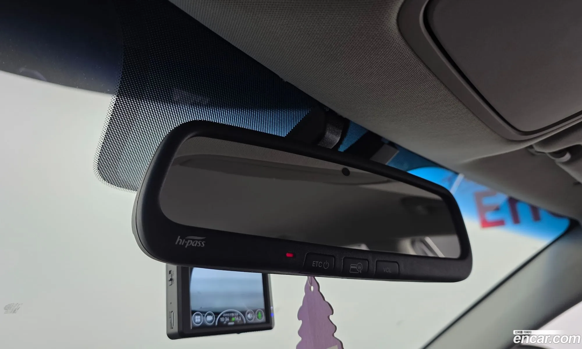 Kia K7 2018 KNALA418BJA129002 — 29