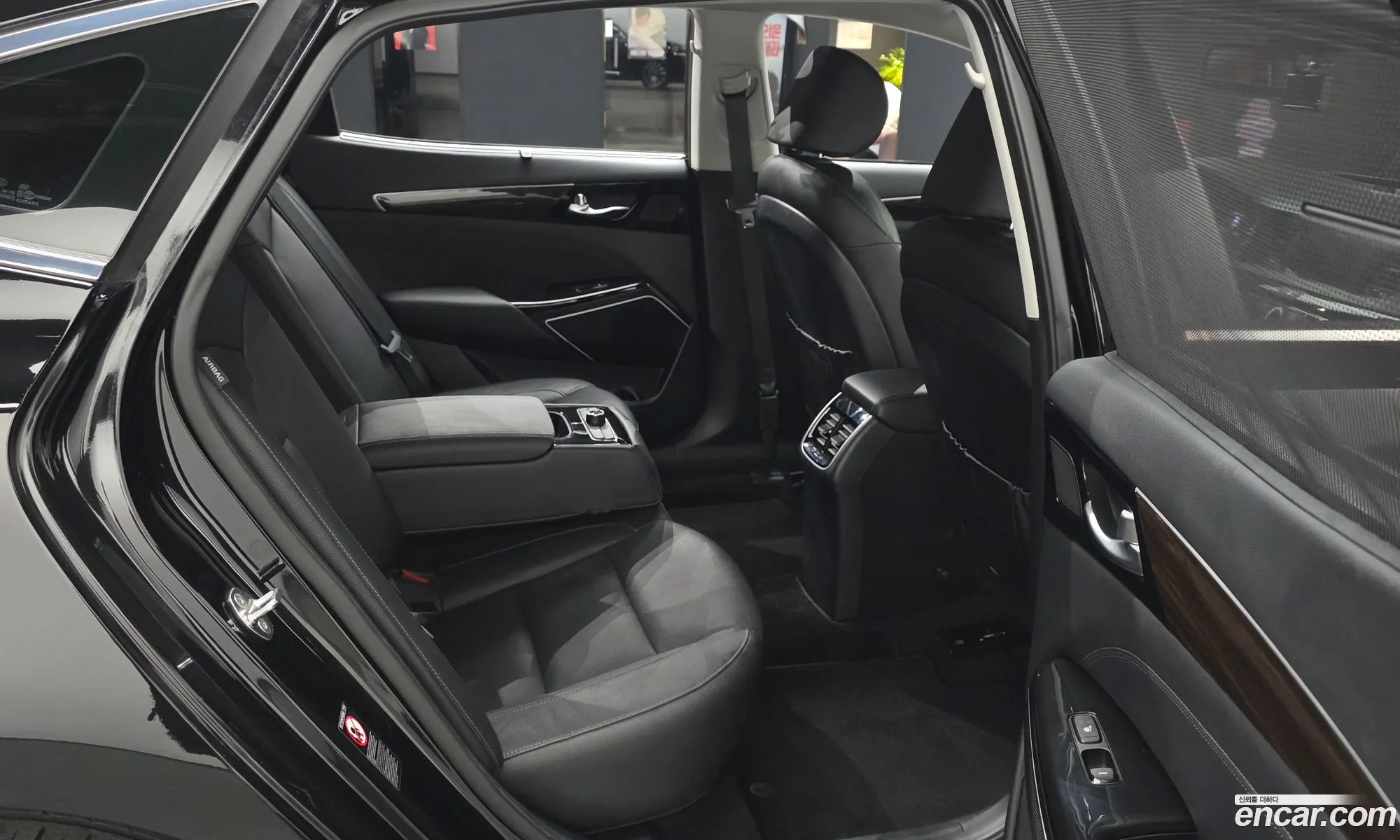 Kia K7 2018 KNALA418BJA129002 — 20